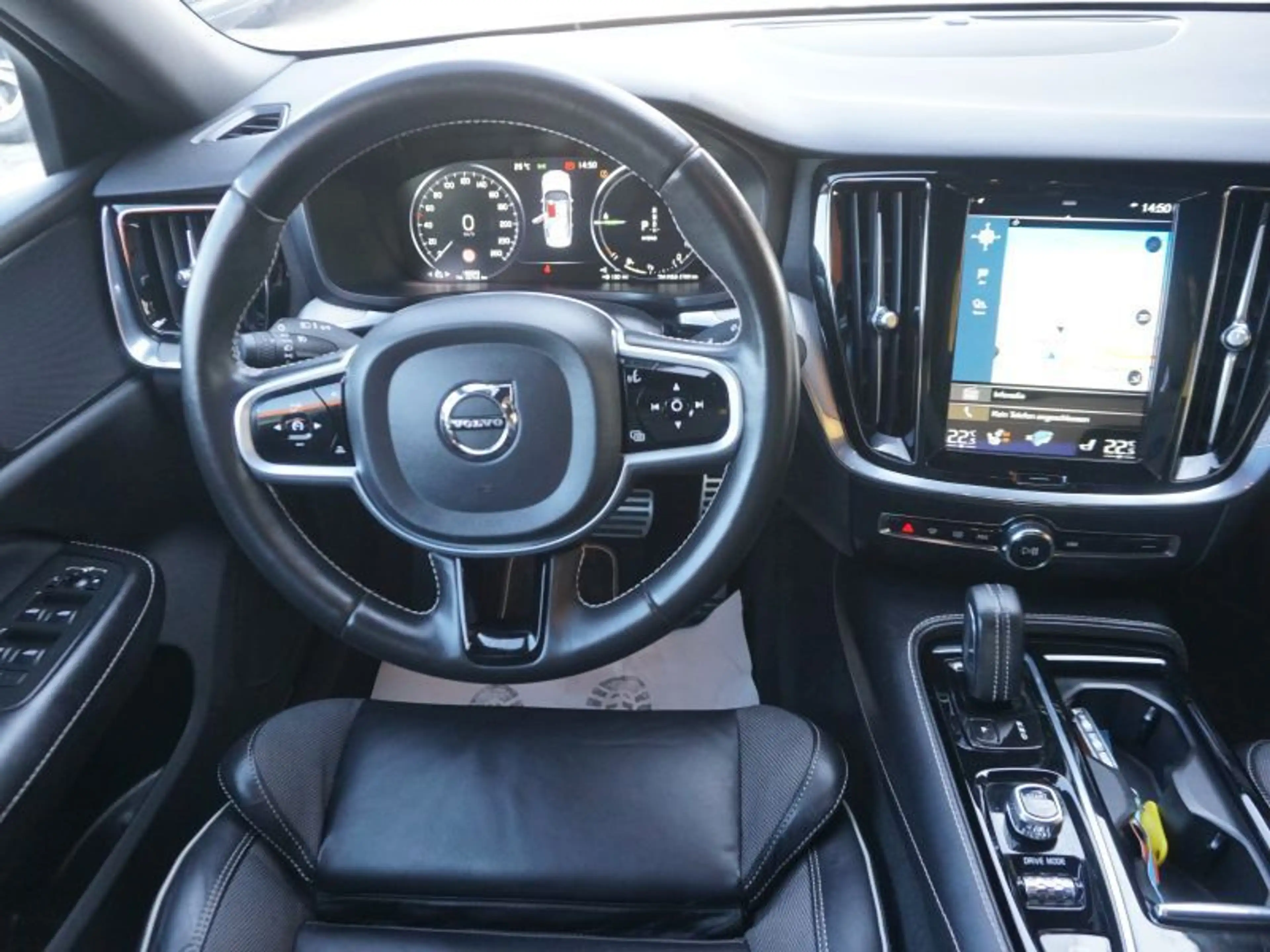 Volvo S60 T8 Twin Engine R-Design Geartronic *TOPAUSSTATTUN — photo 9