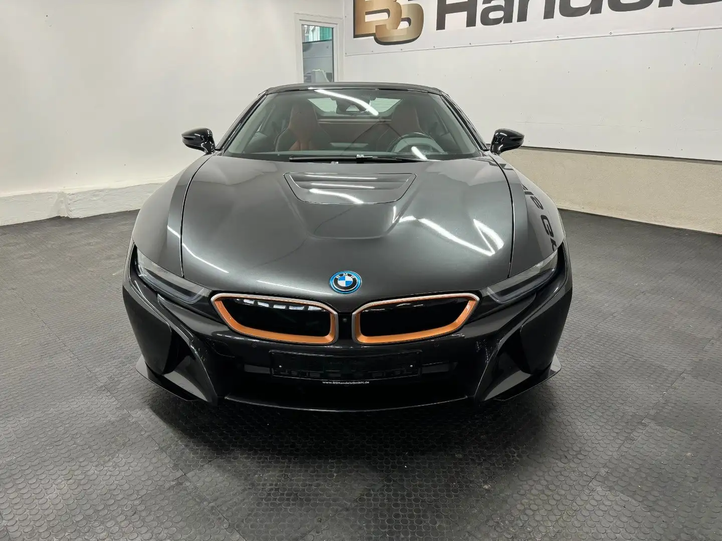 BMW i8 Roadster 1 of 200 ULTIMATE SOPHISTO EDITION! Grey - 2