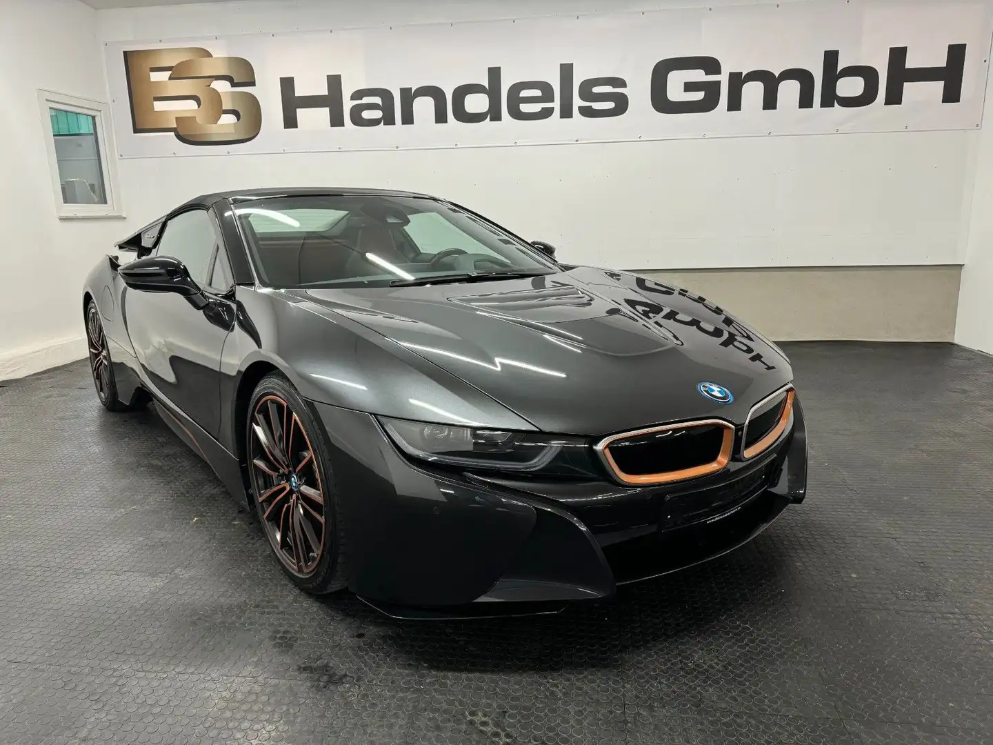 BMW i8 Roadster 1 of 200 ULTIMATE SOPHISTO EDITION! Gris - 1