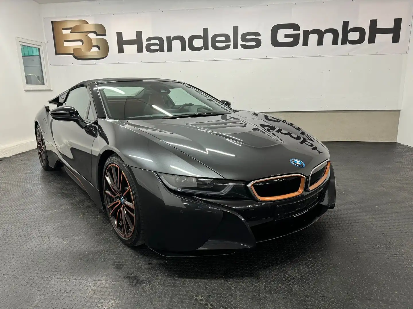 BMW i8 Roadster 1 of 200 ULTIMATE SOPHISTO EDITION! Grigio - 1