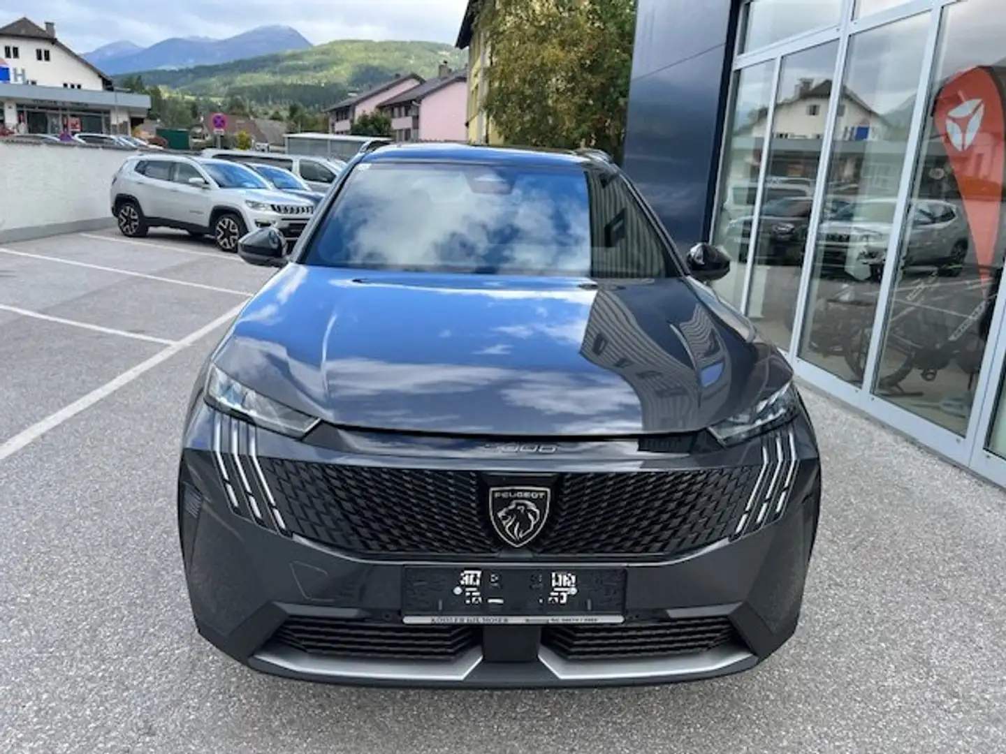 Peugeot 5008 5008 mHEV 145 e-DCS6 GT Aut. GT Grau - 2