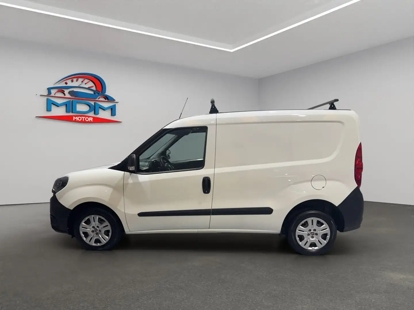 Fiat Dobló Cargo 1.6Mjt Maxi Trekking 78kW Blanco - 2