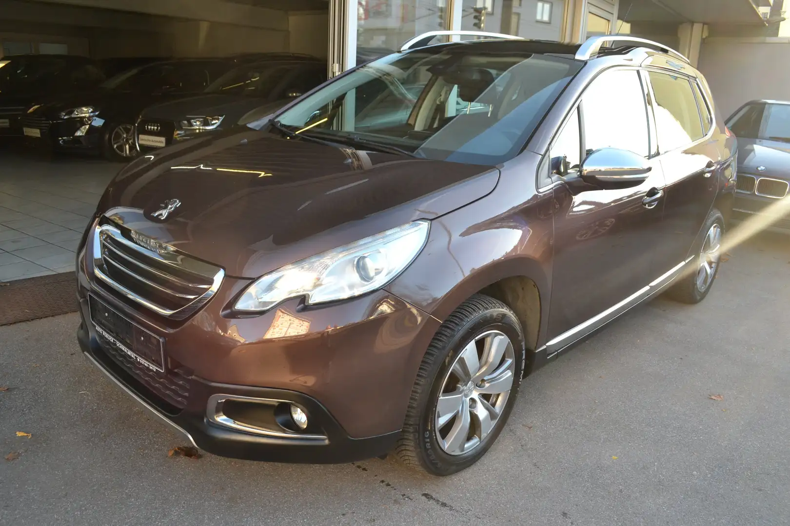 Peugeot 2008 Allure 1.6 e-HDI*CO²-105g*2.HAND*NAVI*PANORAMA Коричневий - 1