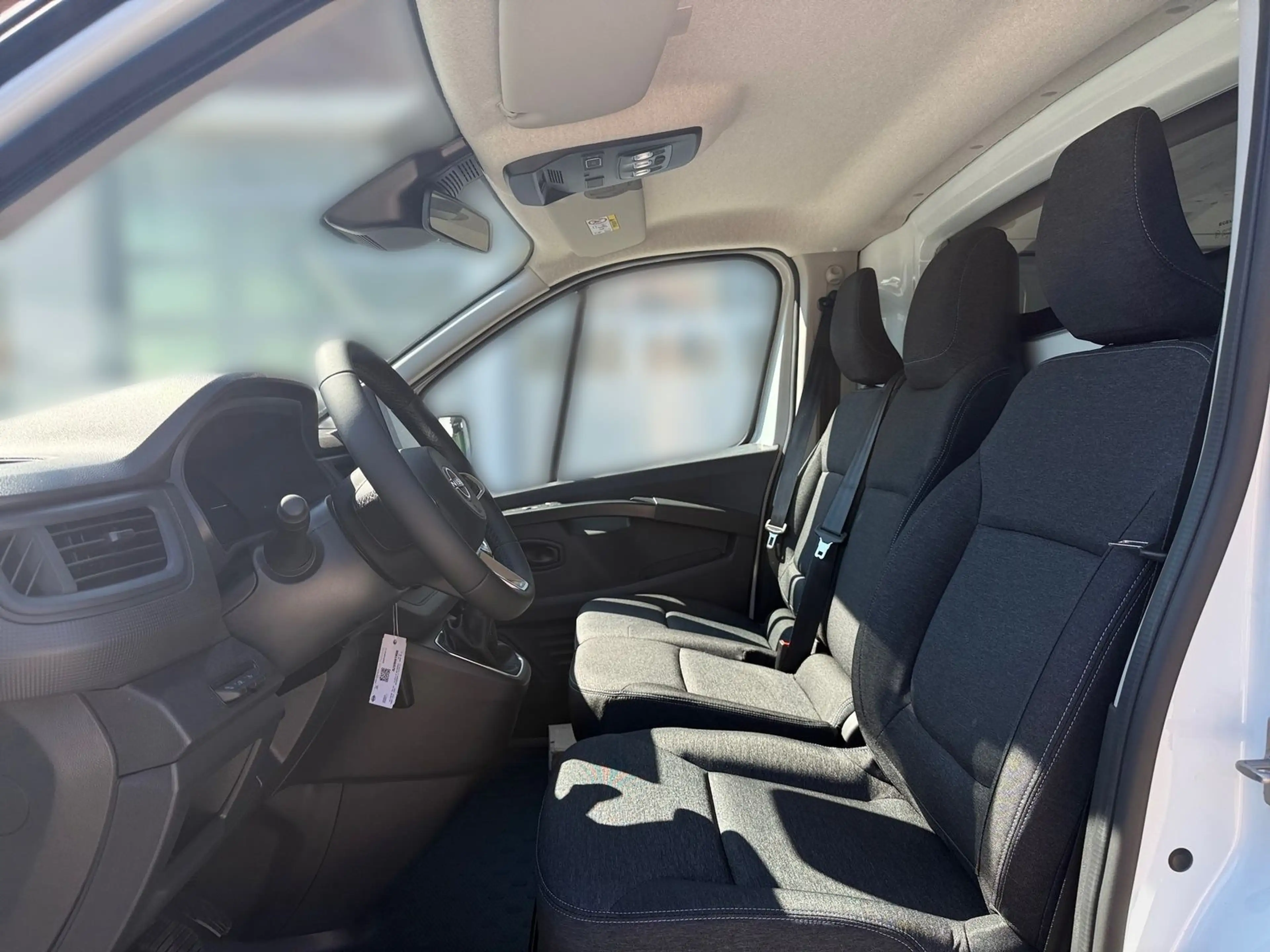 Nissan Primastar N-Connecta L1H1,AHK,Verglasung,Boden — photo 8