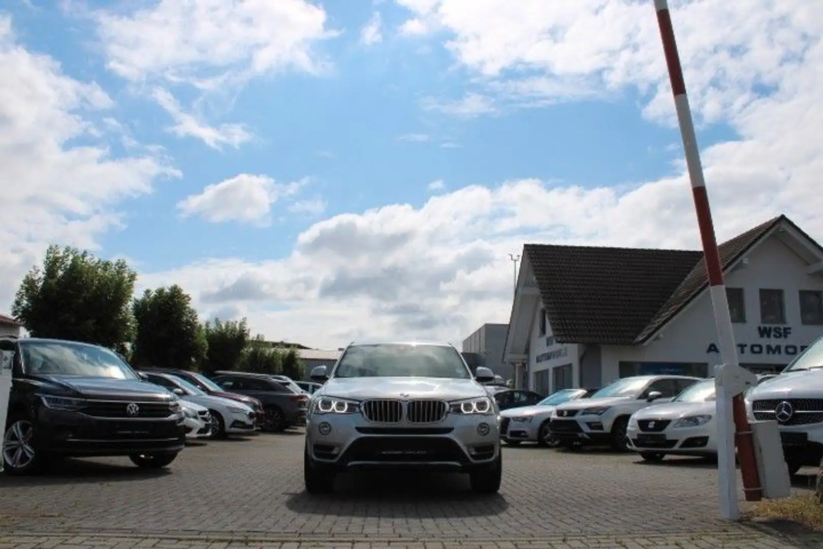 BMW X3 xDrive 35 i,1.Hand,Deutsch,Leder,Navi,LED,X. Silber - 1