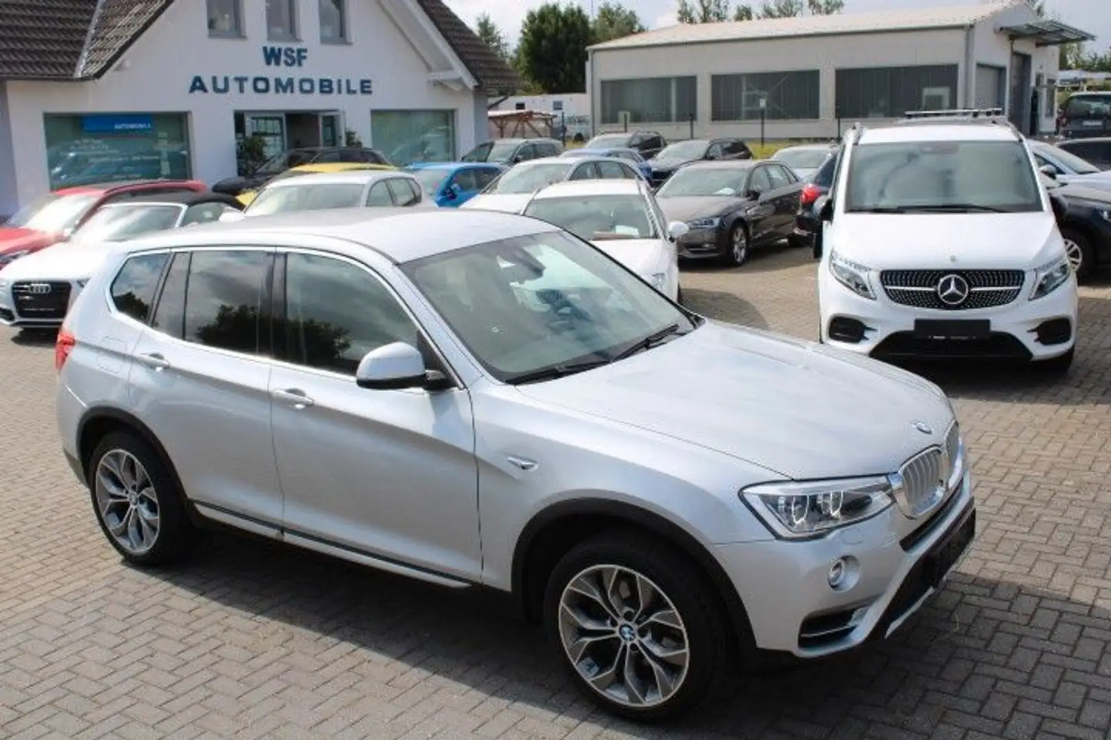 BMW X3 xDrive 35 i,1.Hand,Deutsch,Leder,Navi,LED,X. Silber - 2