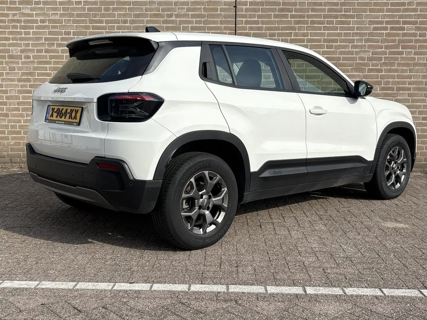 Jeep Avenger Longitude 54 kWh € 16.500 NETTO | Climate | Cruise Wit - 2