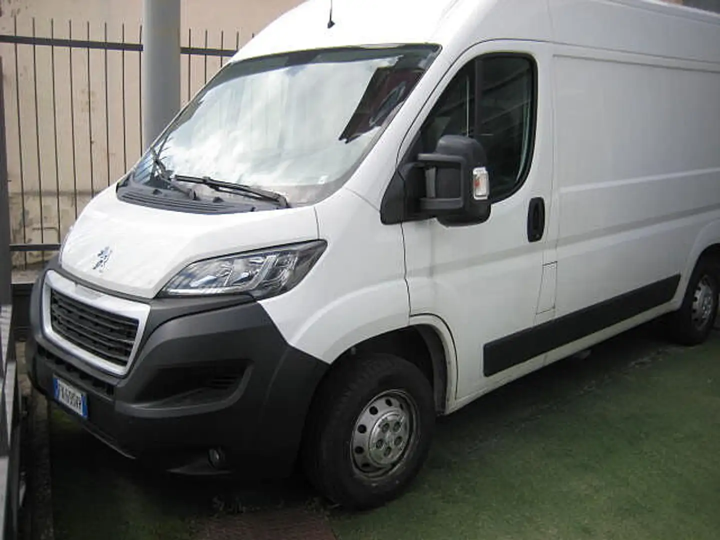Peugeot Boxer 335 2.0 BLUEHDi 130CV PM-TM FURGONE VETRATO Bianco - 2