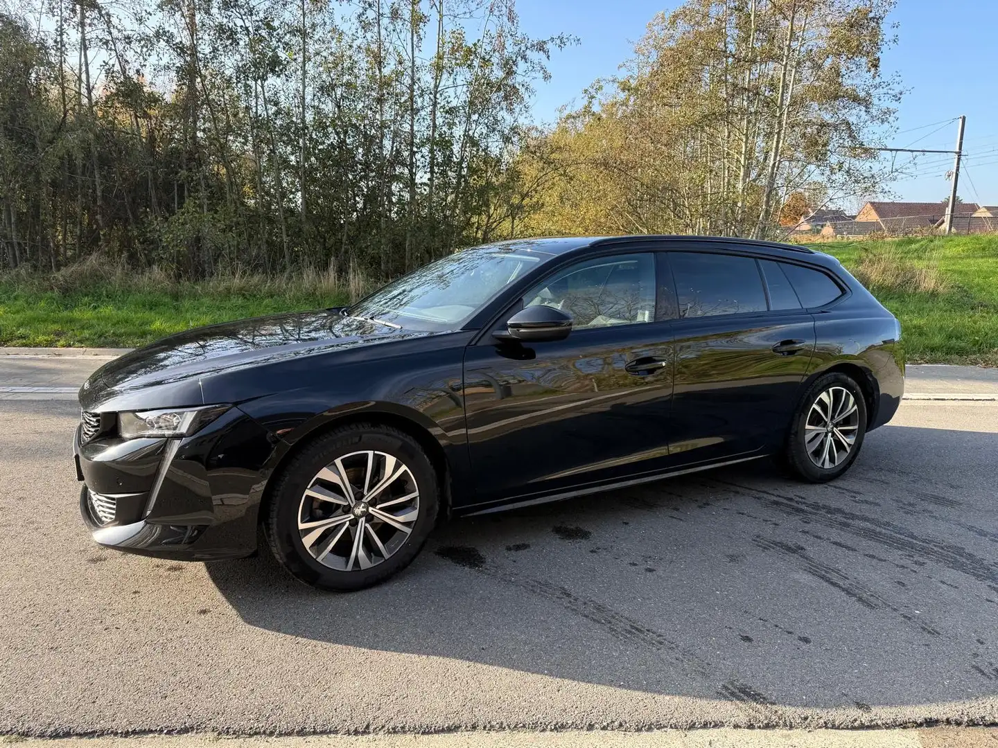 Peugeot 508 SW BlueHDi 130 EAT8 Allure Pack Zwart - 2