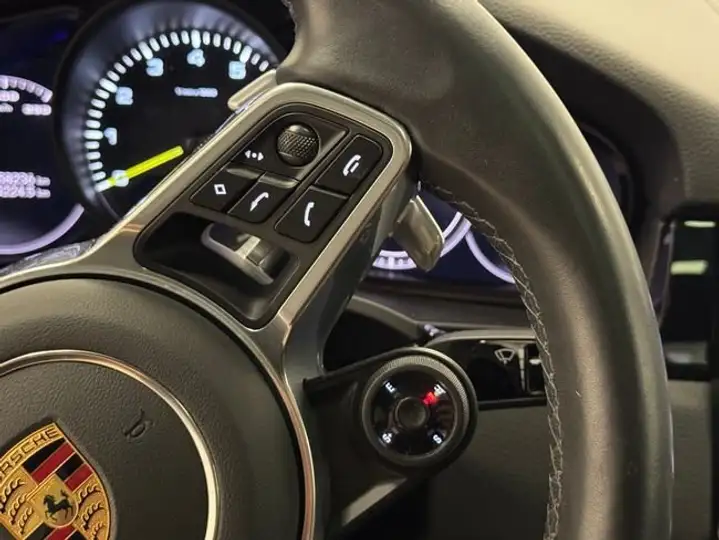 Porsche Cayenne Coupé E-Hybrid 3.0 2022, foto 21