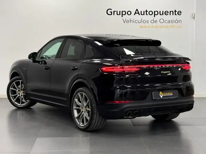 Porsche Cayenne Coupé E-Hybrid 3.0 2022, foto 4