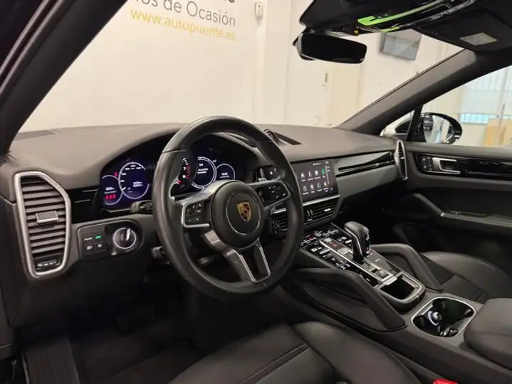 Porsche Cayenne Coupé E-Hybrid 3.0 2022, foto 7