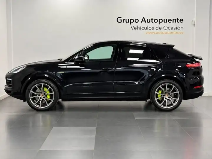 Porsche Cayenne Coupé E-Hybrid 3.0 2022, foto 5