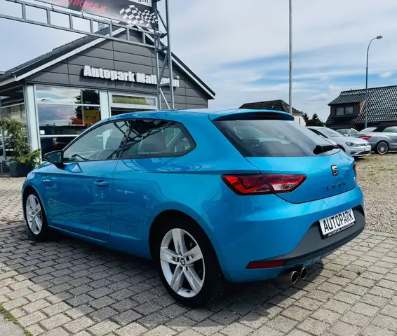 Seat Leon Leon view 4