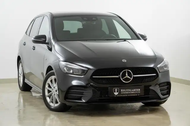 Mercedes-Benz B 250 e Edition AMG Line MBUX Distronic Kamera