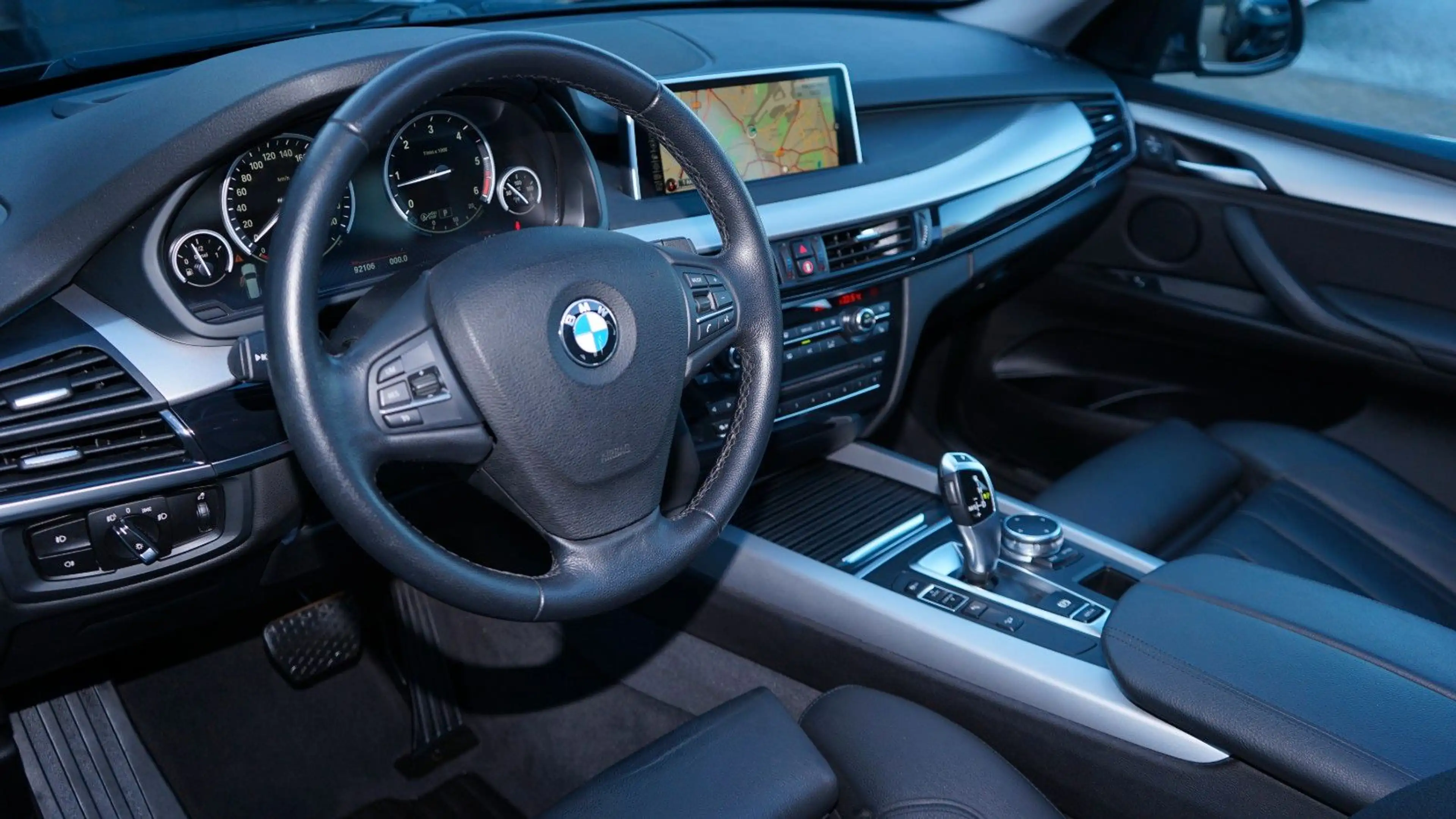BMW X5 30d xDRIVE*PANO*HUD*19"ALU* — photo 3