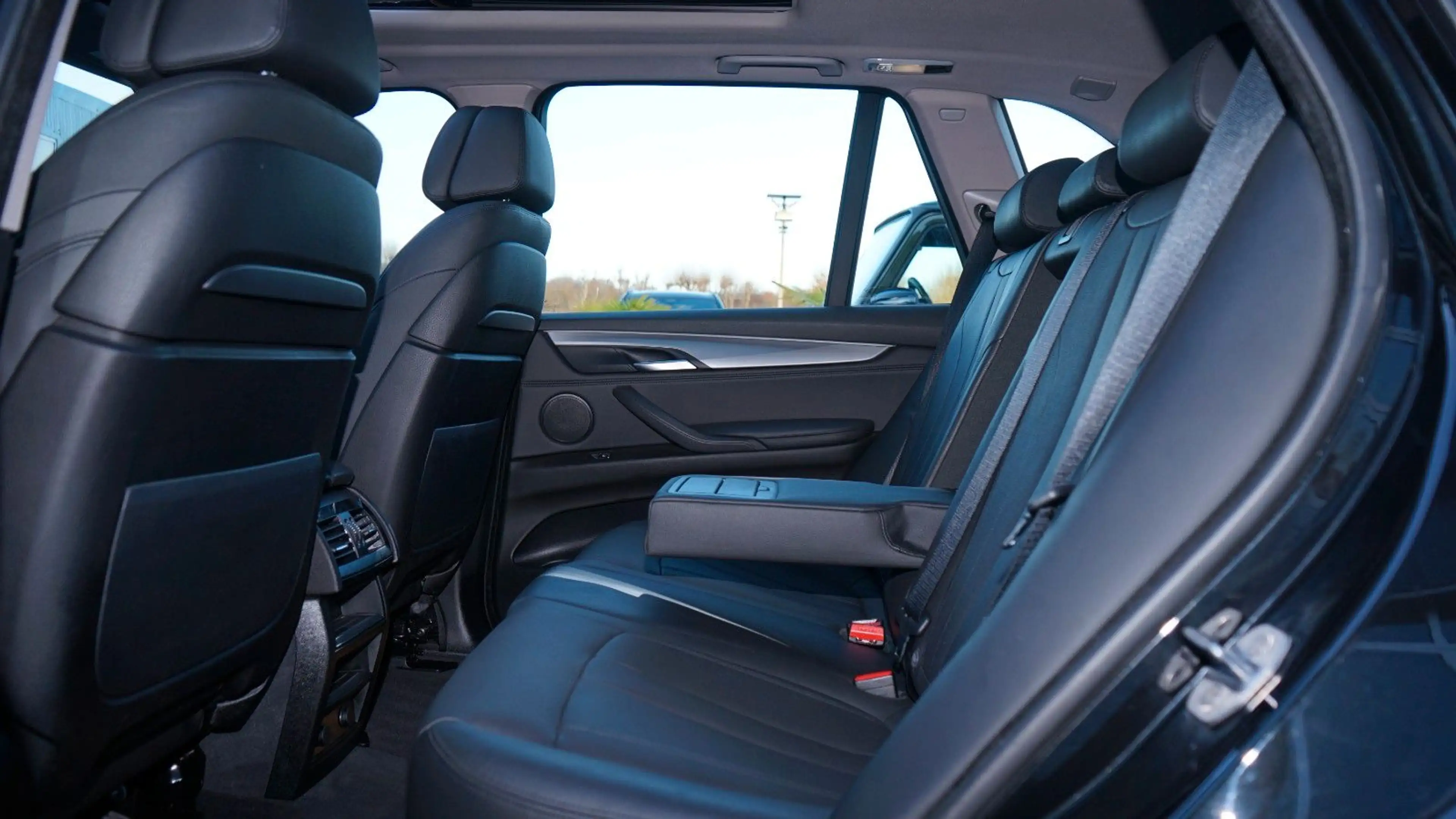 BMW X5 30d xDRIVE*PANO*HUD*19"ALU* — photo 8