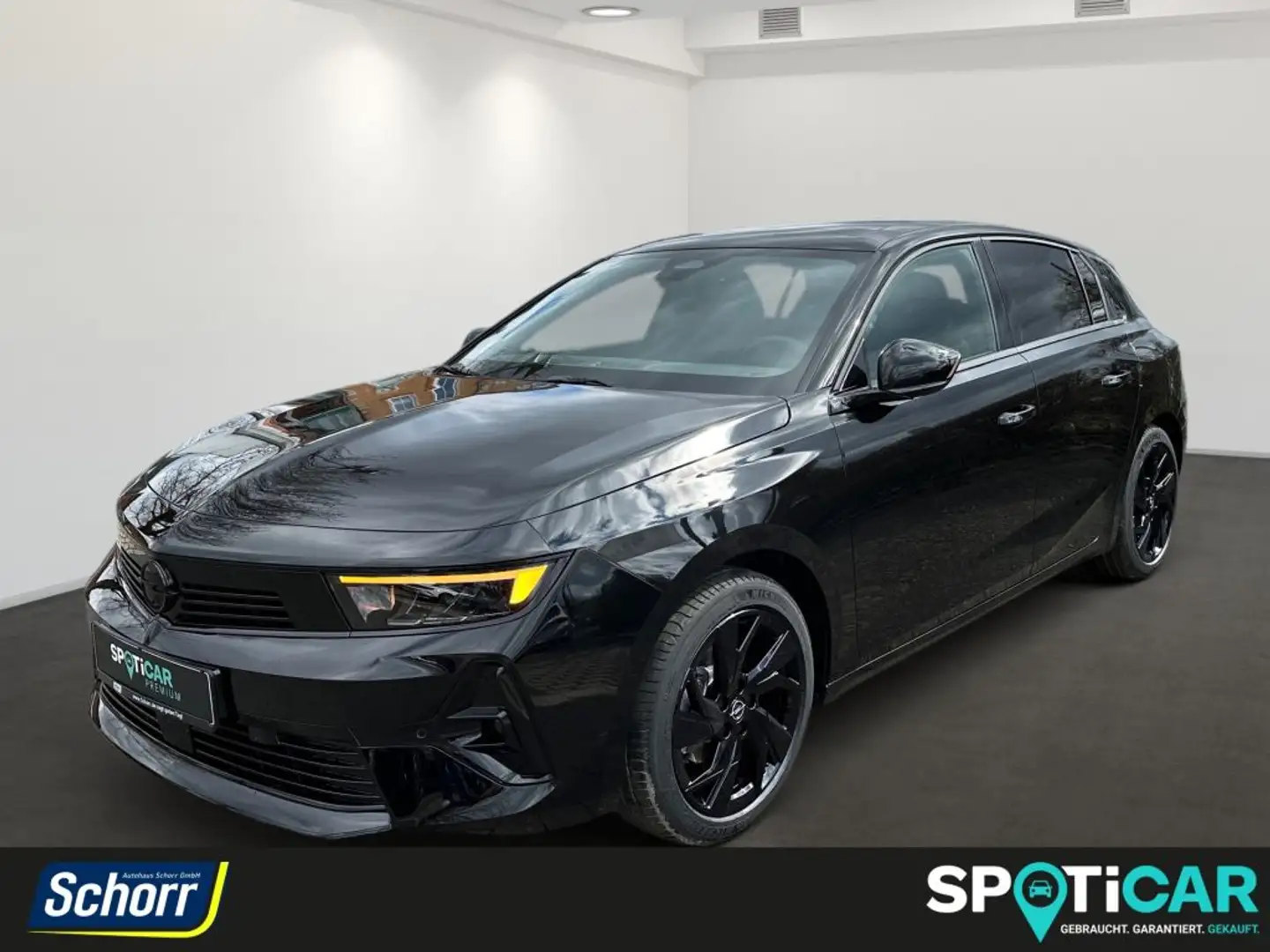 Opel Astra 1.2 Turbo GS - 1