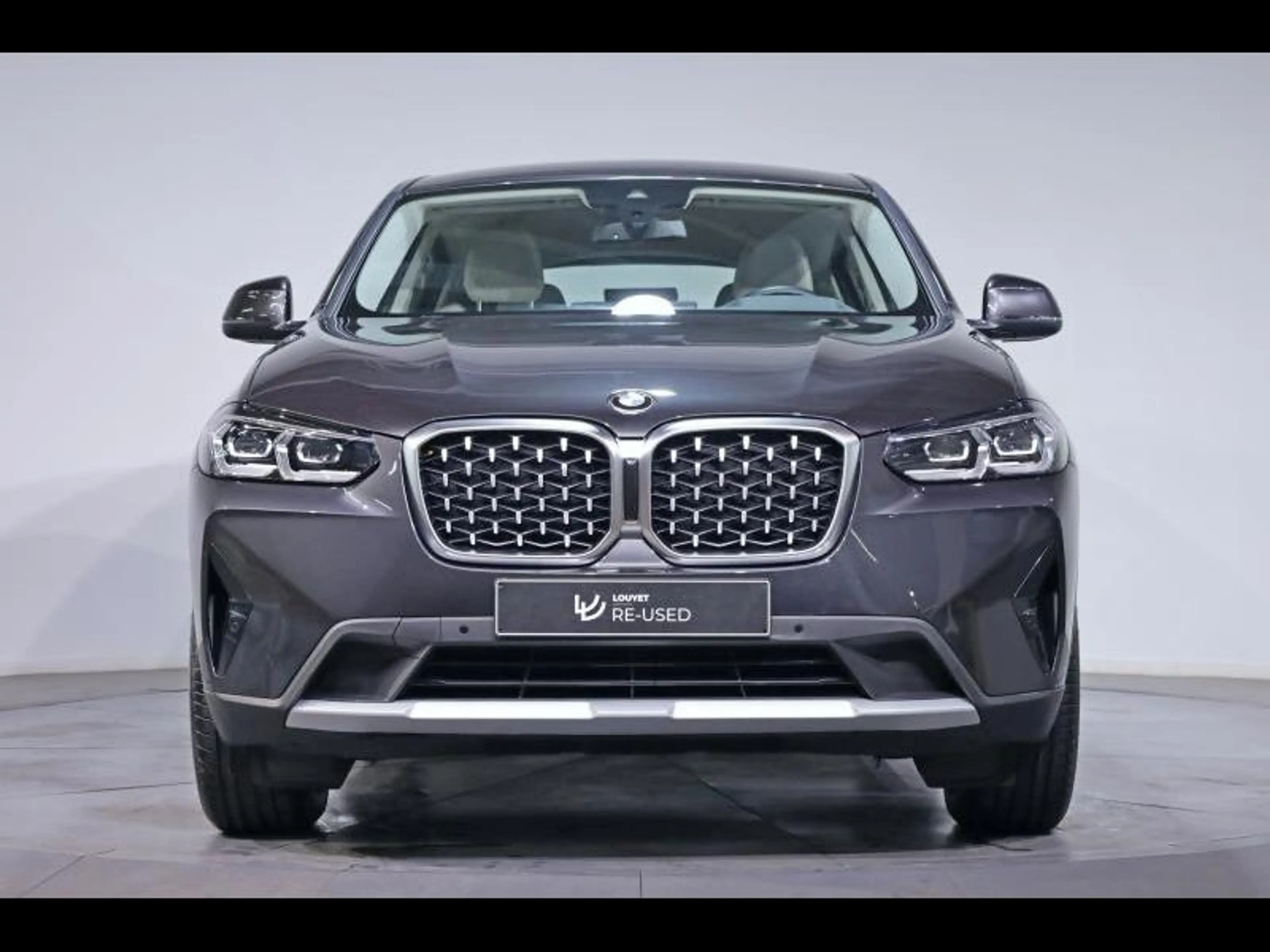 BMW X4 xDrive20i — photo 2
