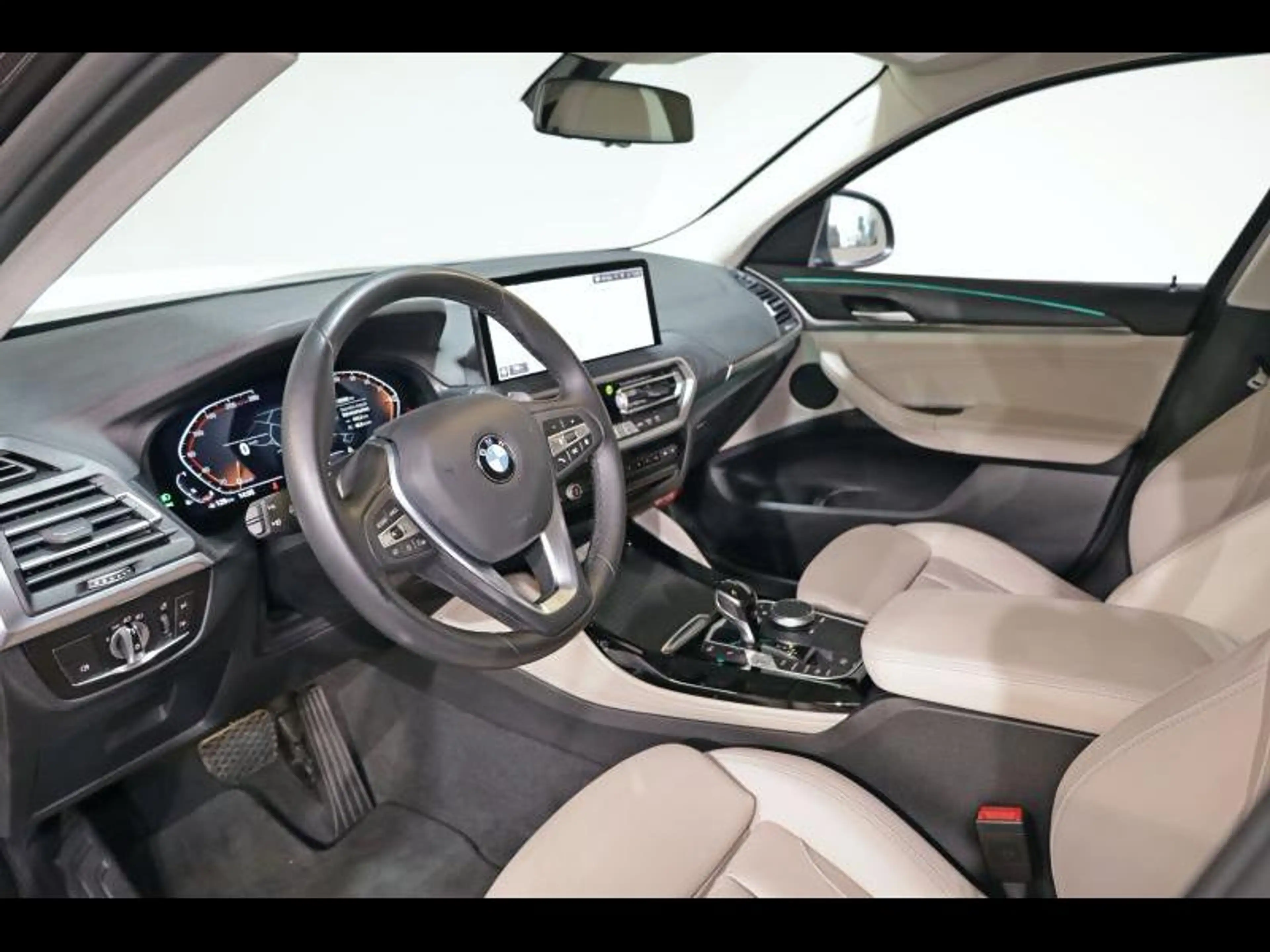 BMW X4 xDrive20i — photo 6