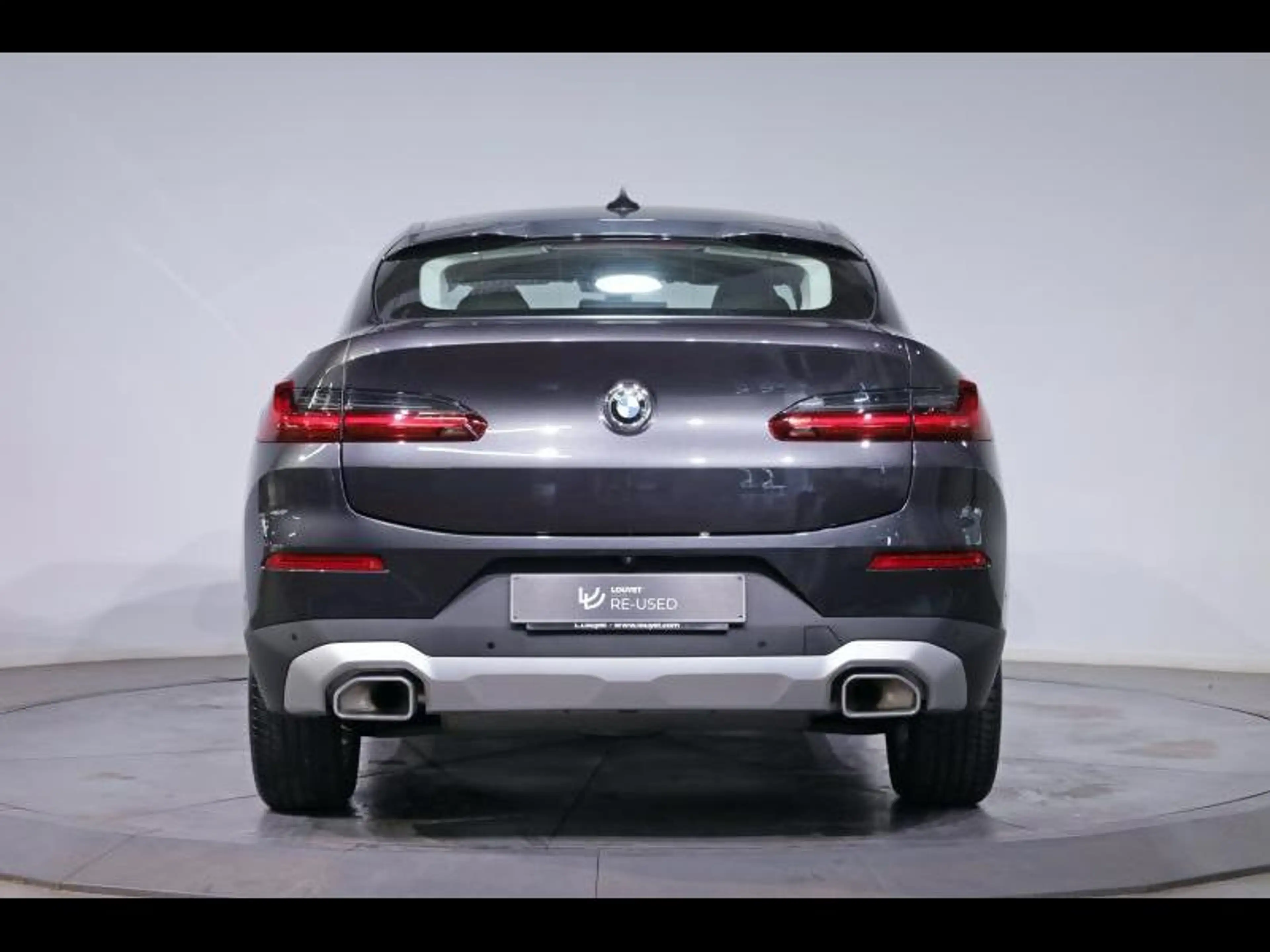 BMW X4 xDrive20i — photo 4