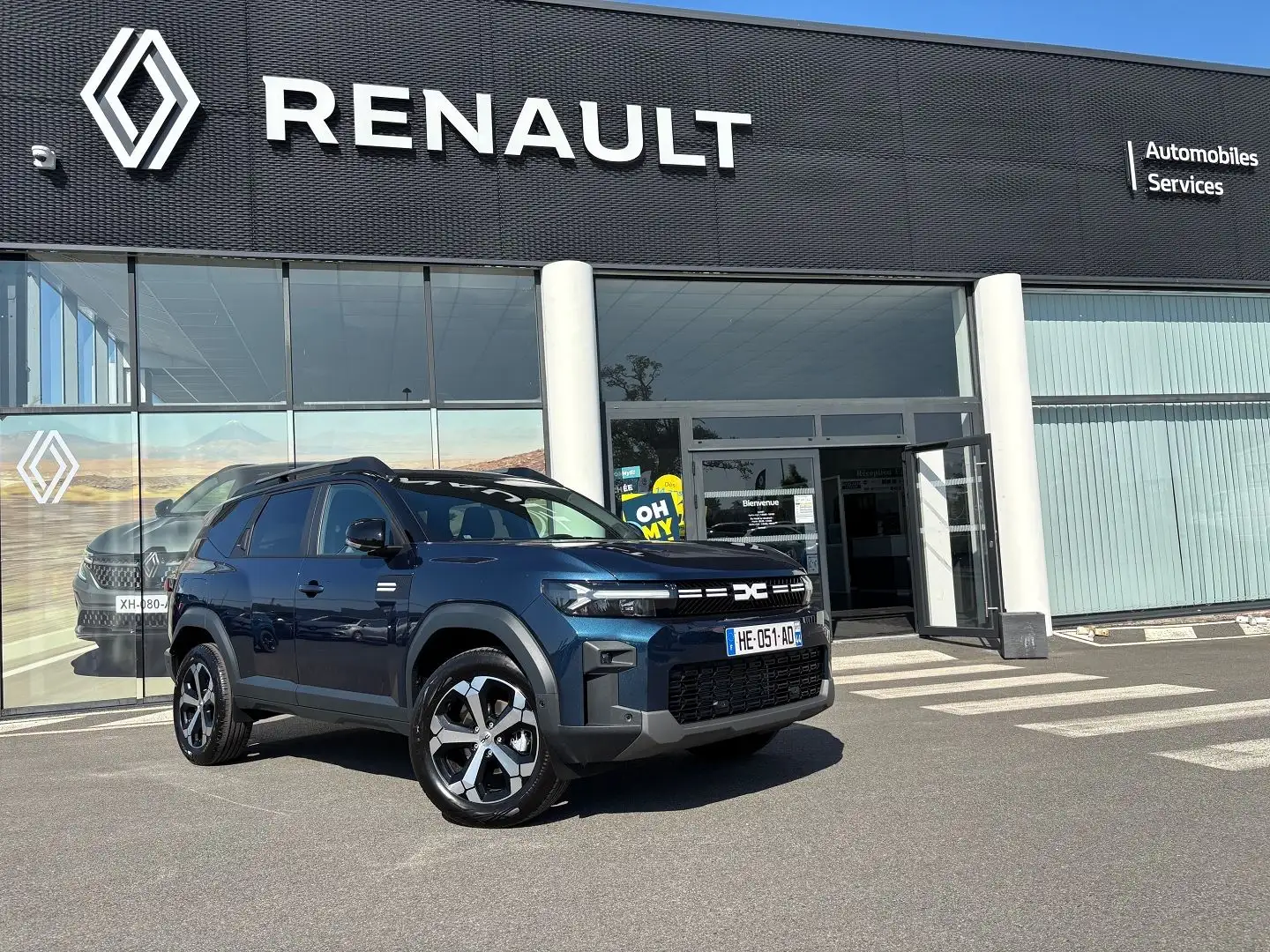 Dacia 1.8 HYBRID 155CH JOURNEY Bleu - 1