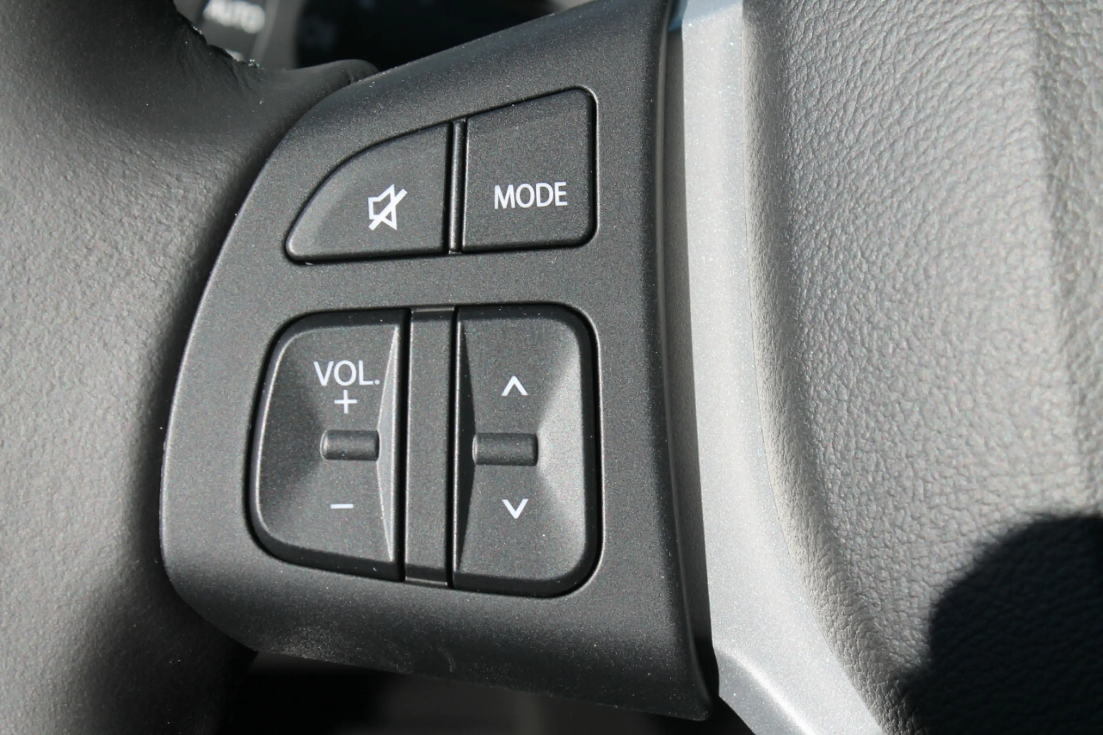 Suzuki Vitara 1.4 Comfort Hybrid — photo 7