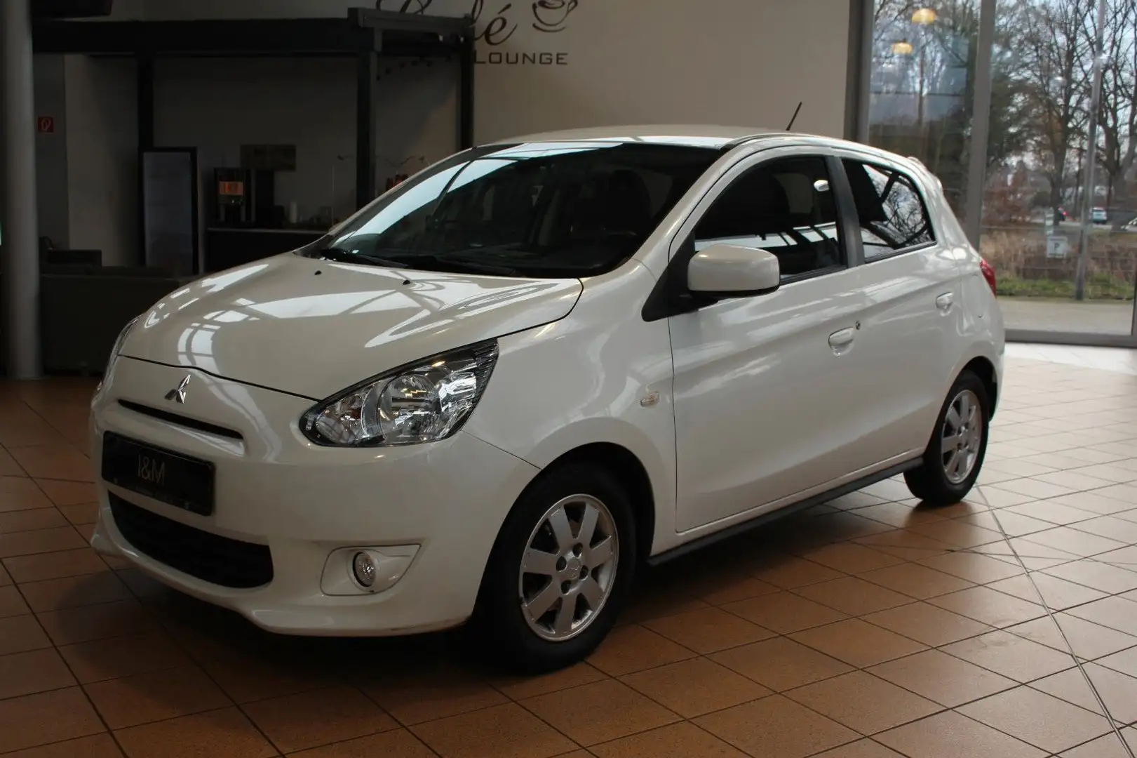 Mitsubishi Space Star Top+Autom.+Klima+SHZ+1.Hand+ Weiß - 2