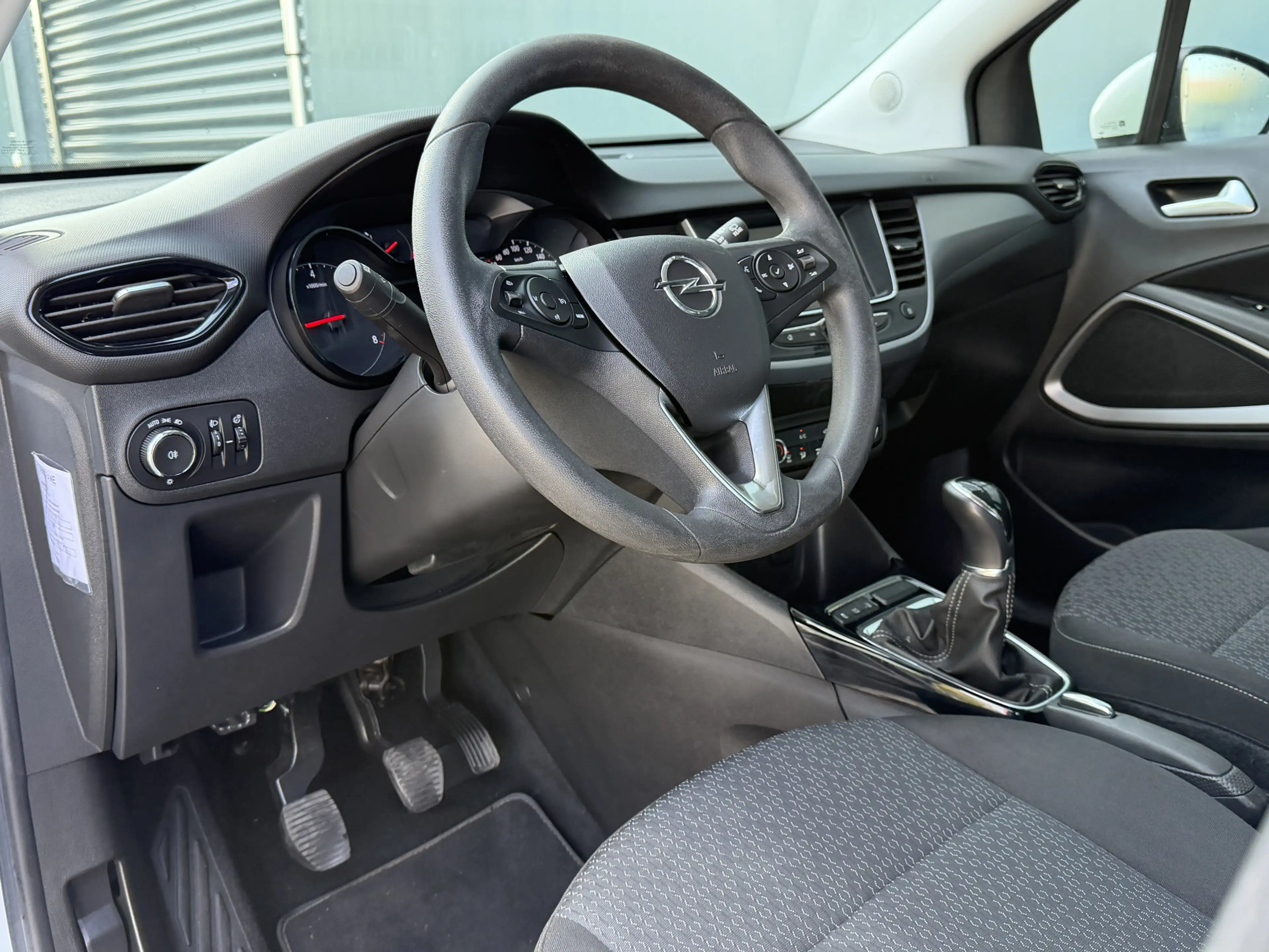 Opel Crossland X BWJ 2018 | 1.2 82PK Online Edition | AIRCO | CRUIS — photo 3