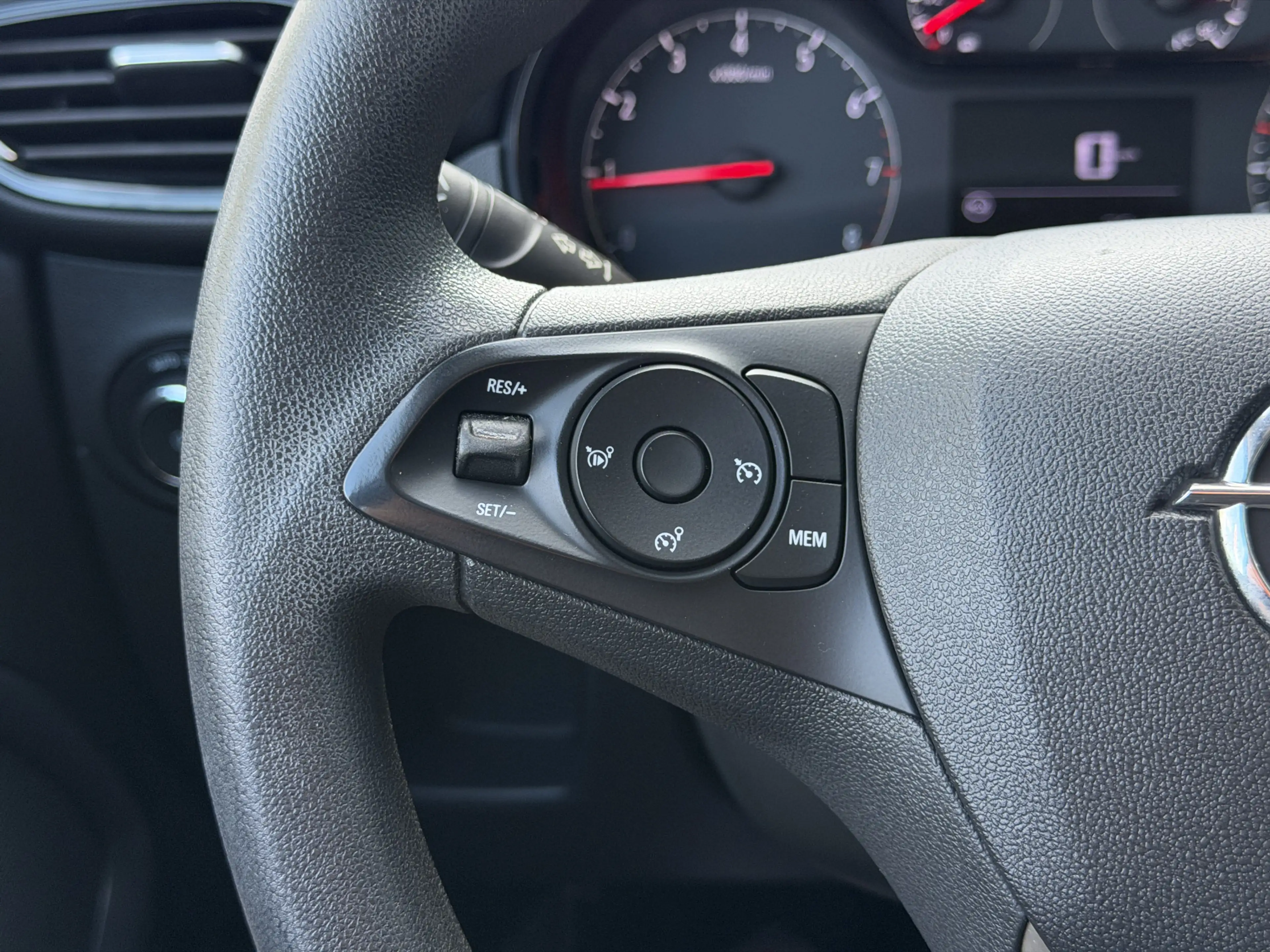 Opel Crossland X BWJ 2018 | 1.2 82PK Online Edition | AIRCO | CRUIS — photo 7