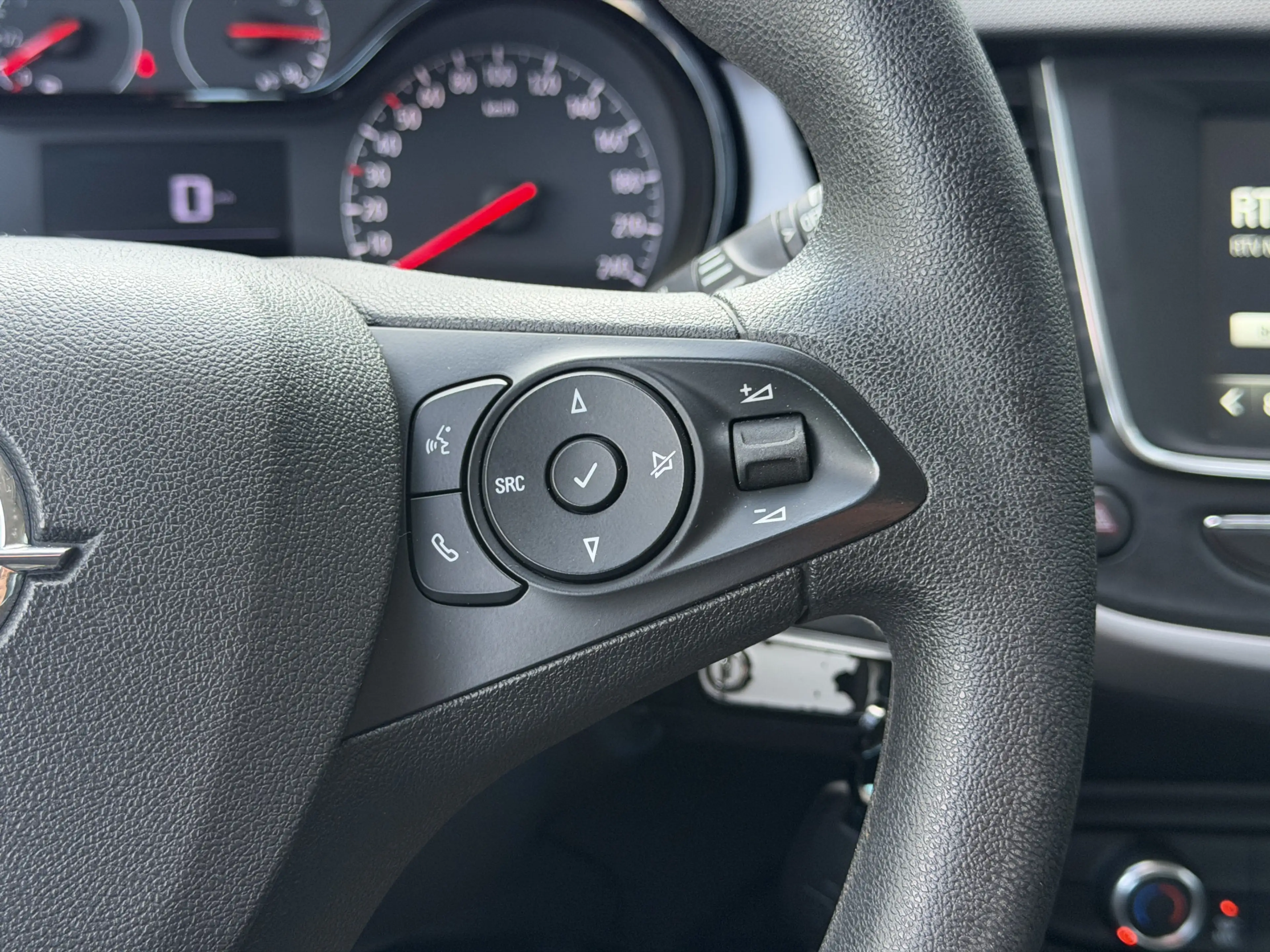 Opel Crossland X BWJ 2018 | 1.2 82PK Online Edition | AIRCO | CRUIS — photo 9
