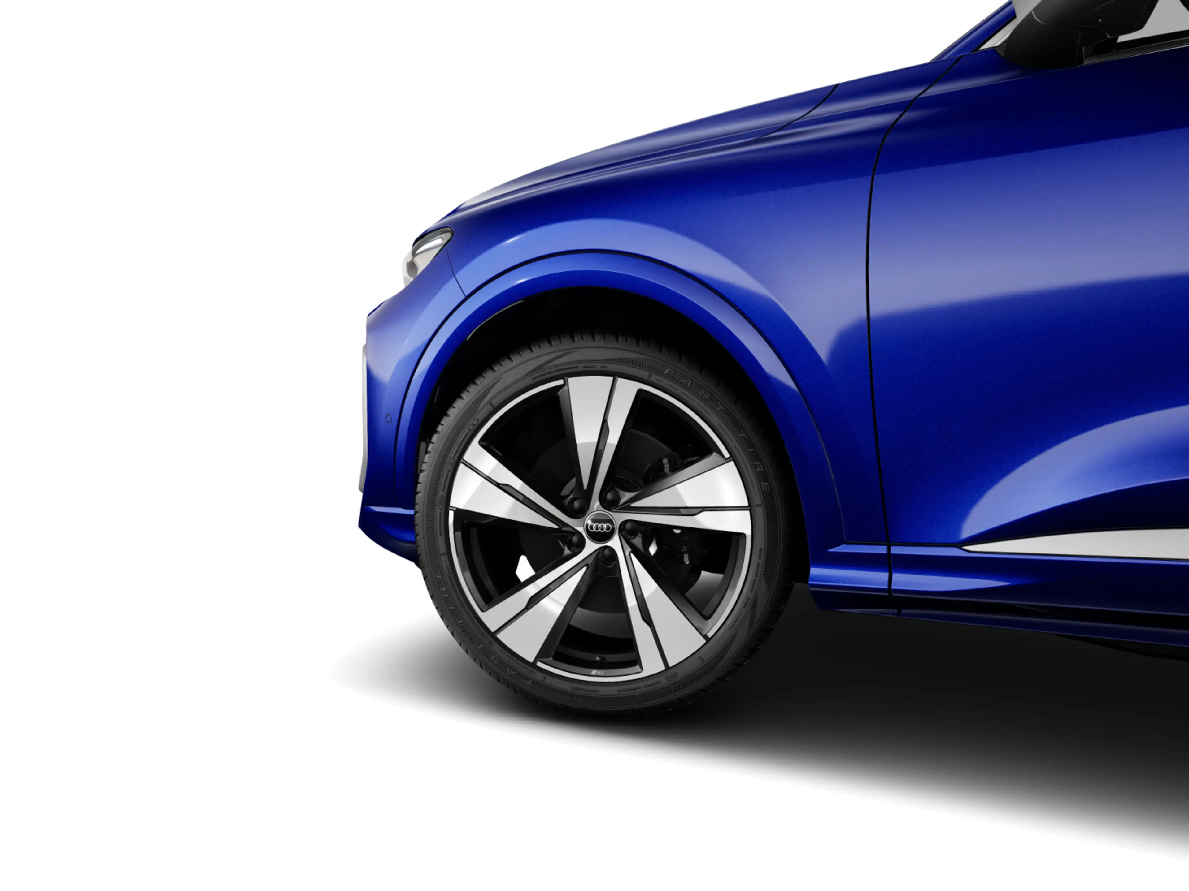Audi SQ5 SUV TFSI 270 kW Massage*B&O*HuD*AHK*360° — photo 3