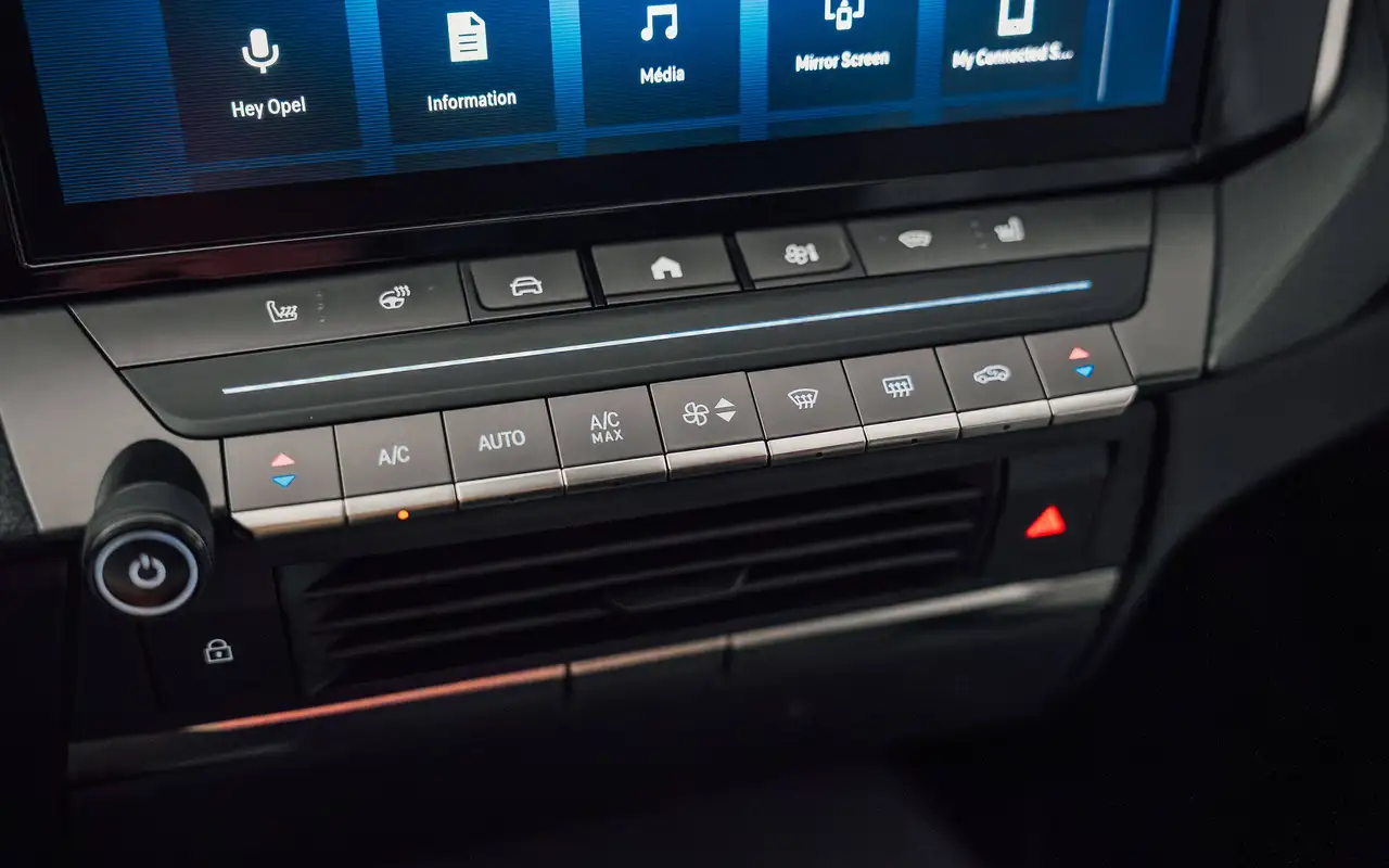 Opel Astra 1.2 Turbo Edition Incl. Navi Carplay Camera, миниатюра 24