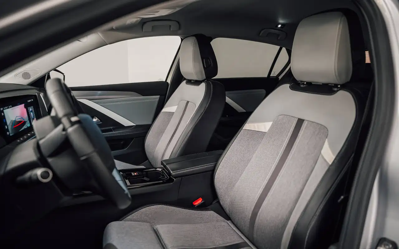 Opel Astra 1.2 Turbo Edition Incl. Navi Carplay Camera, миниатюра 9