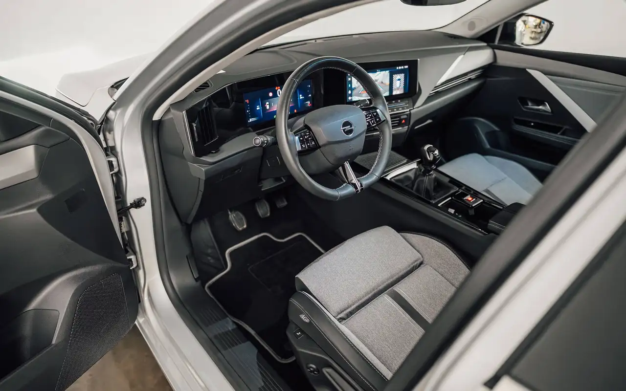 Opel Astra 1.2 Turbo Edition Incl. Navi Carplay Camera, миниатюра 13