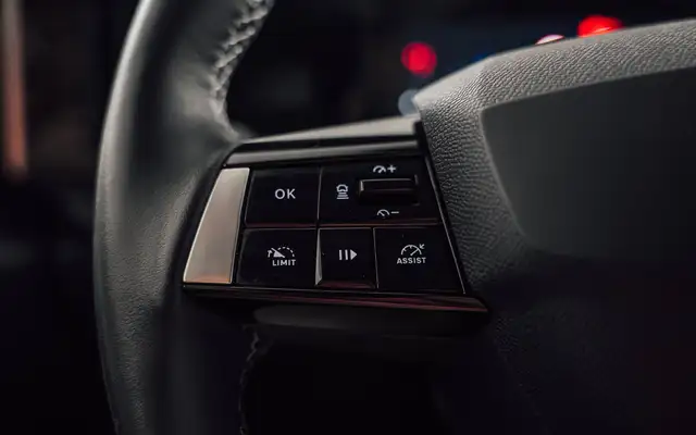 Opel Astra view 16