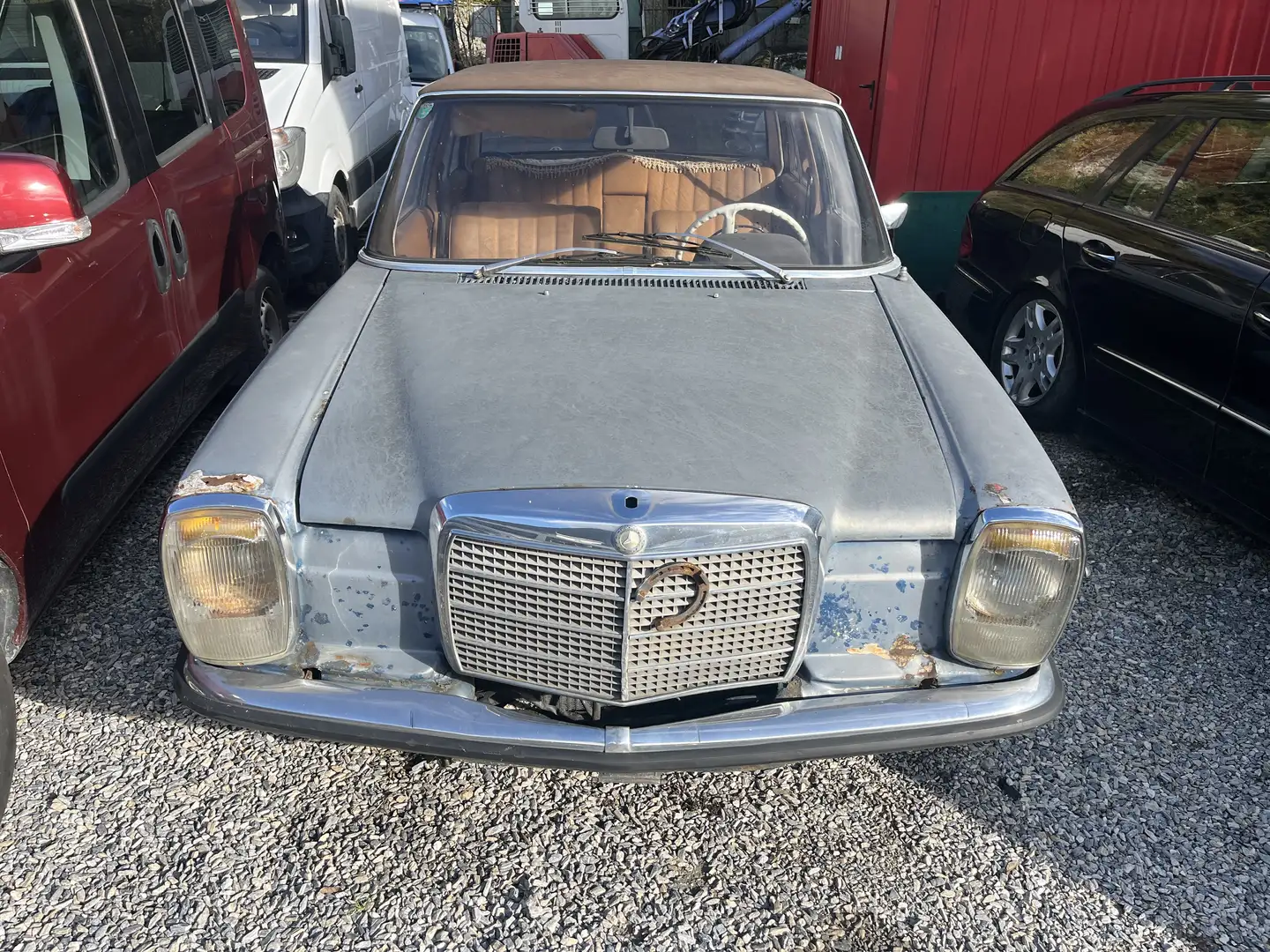 Mercedes-Benz W 114/115 Strich-Acht 220d Schalter/ ahk/ Bastlerhit - 1