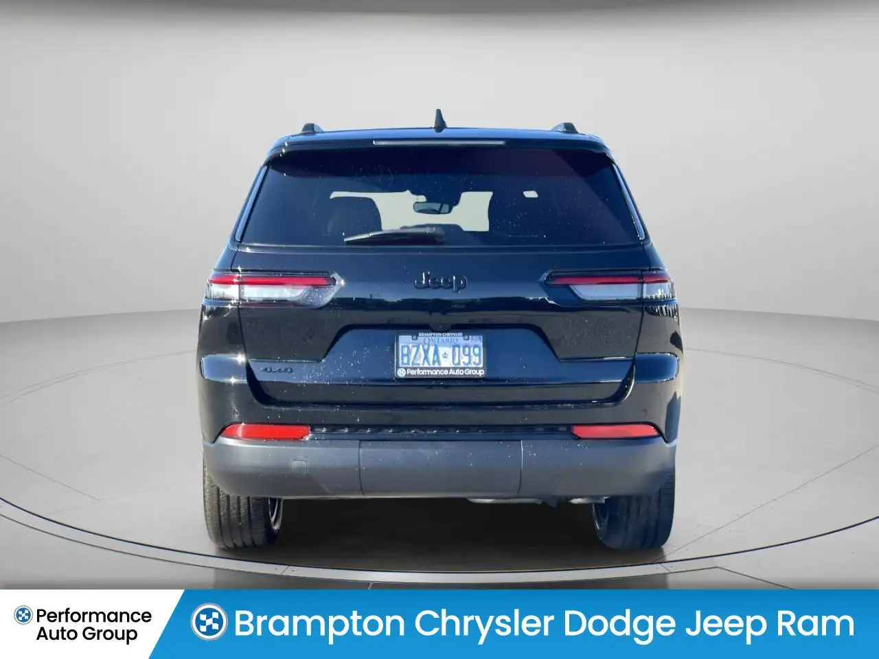 Jeep Grand Cherokee снимка Jeep Grand Cherokee