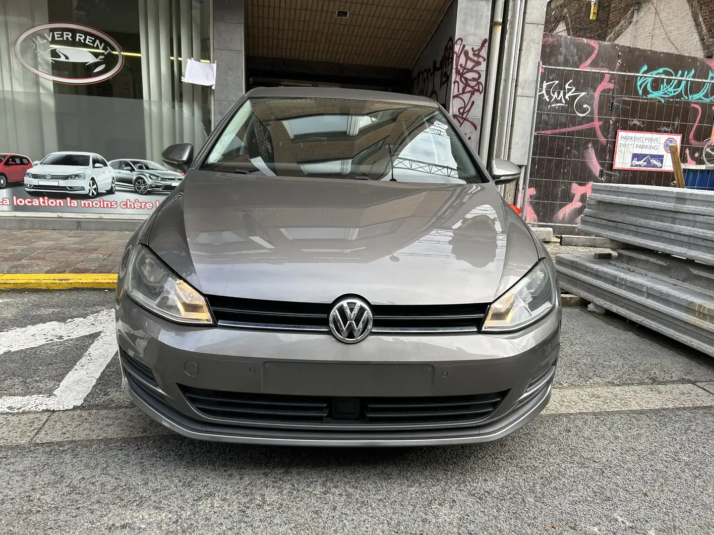 Volkswagen Golf Golf 1.2 TSI Trendline 12 MOIS GARANTIE Gris - 2