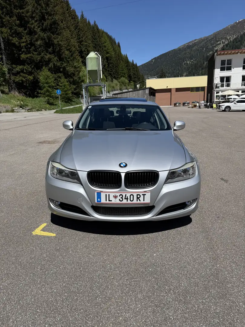 BMW 325 325i Silber - 2