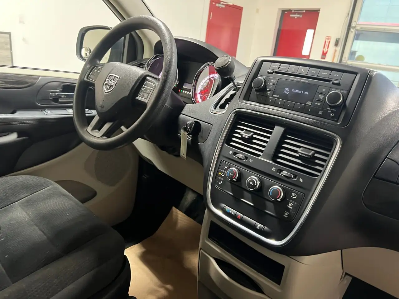 Dodge Grand Caravan снимка Dodge Grand Caravan