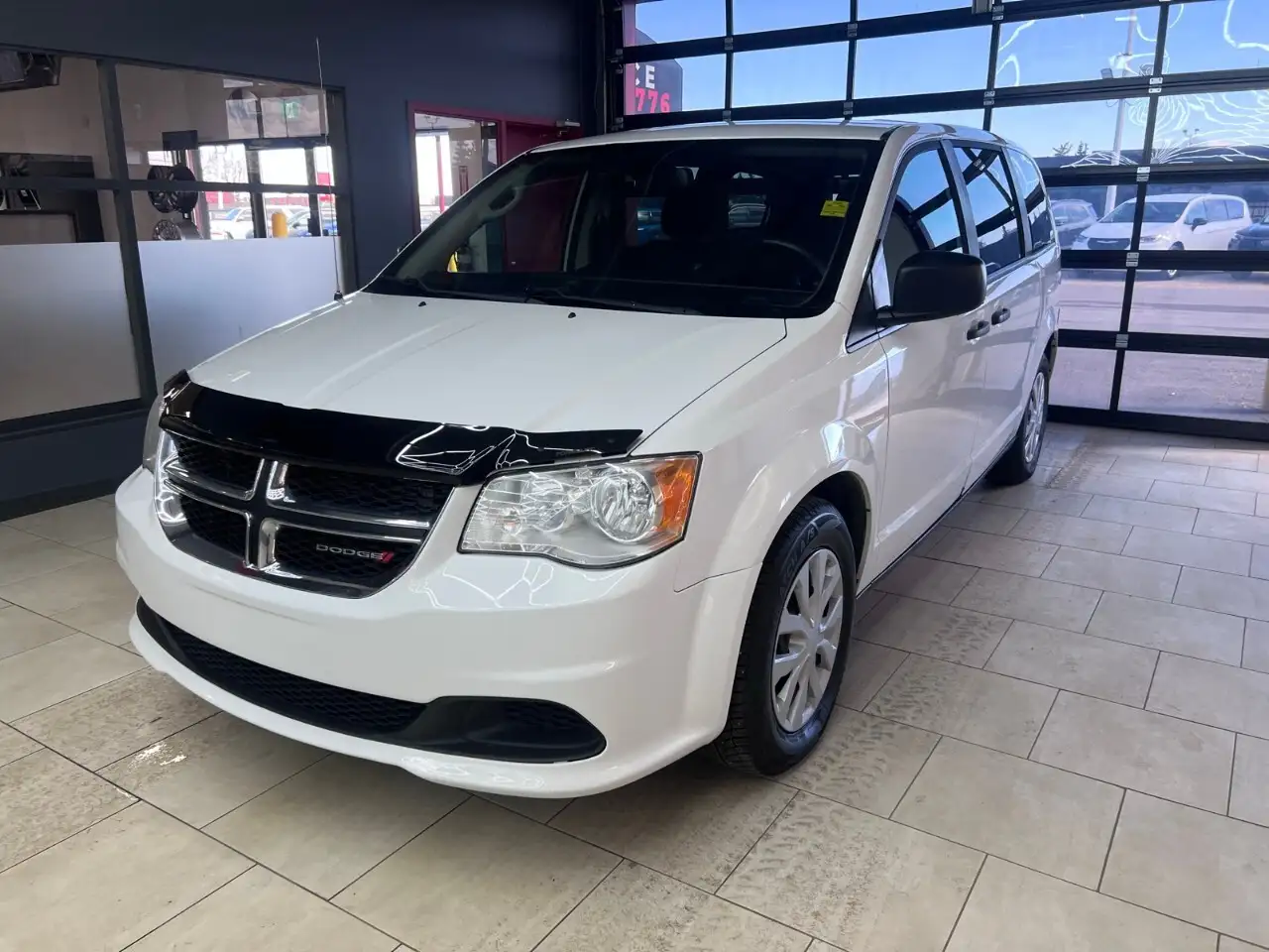 Dodge Grand Caravan снимка Dodge Grand Caravan