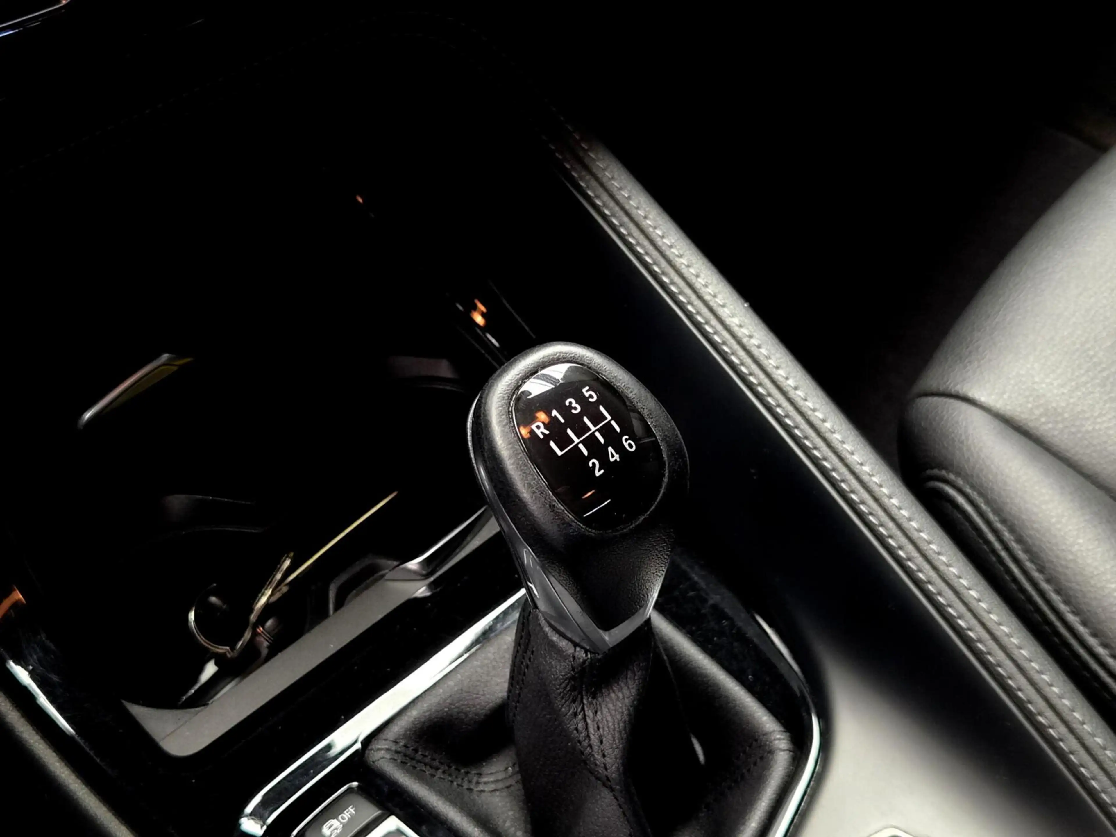 BMW X2 sDrive18i Executive |Leer|Navi|Trekhaak|Airco|PDC — photo 19