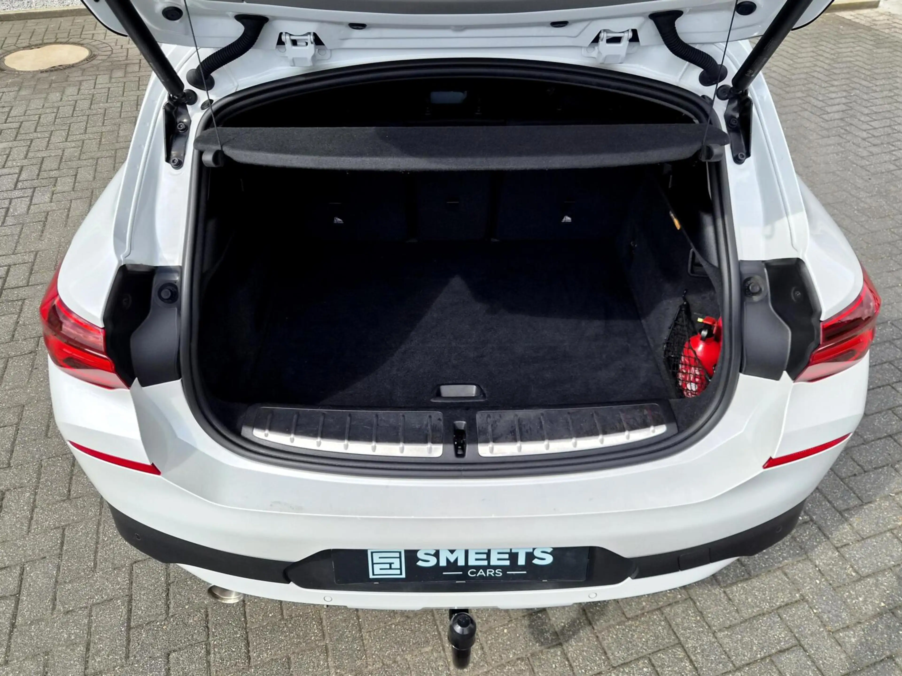 BMW X2 sDrive18i Executive |Leer|Navi|Trekhaak|Airco|PDC — photo 10