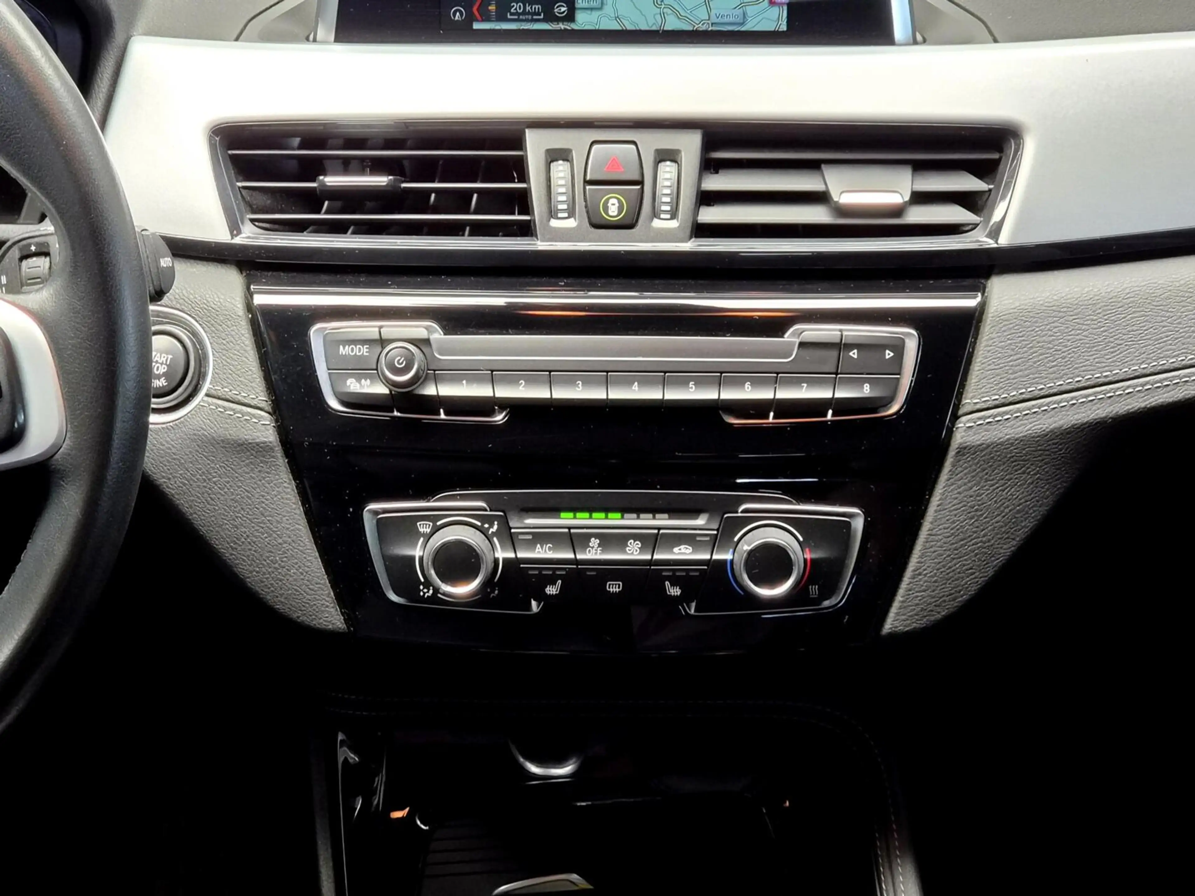 BMW X2 sDrive18i Executive |Leer|Navi|Trekhaak|Airco|PDC — photo 30