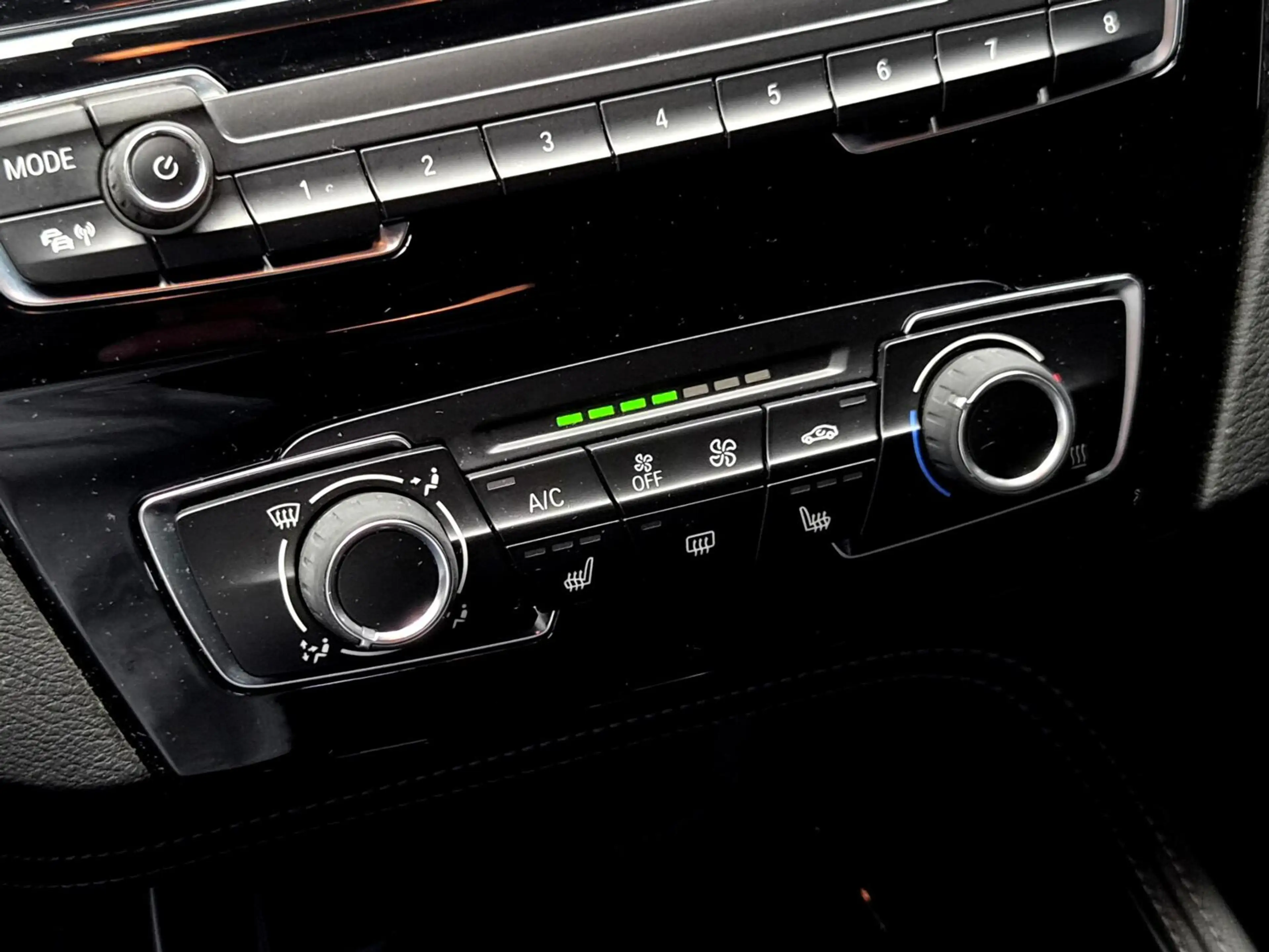 BMW X2 sDrive18i Executive |Leer|Navi|Trekhaak|Airco|PDC — photo 15