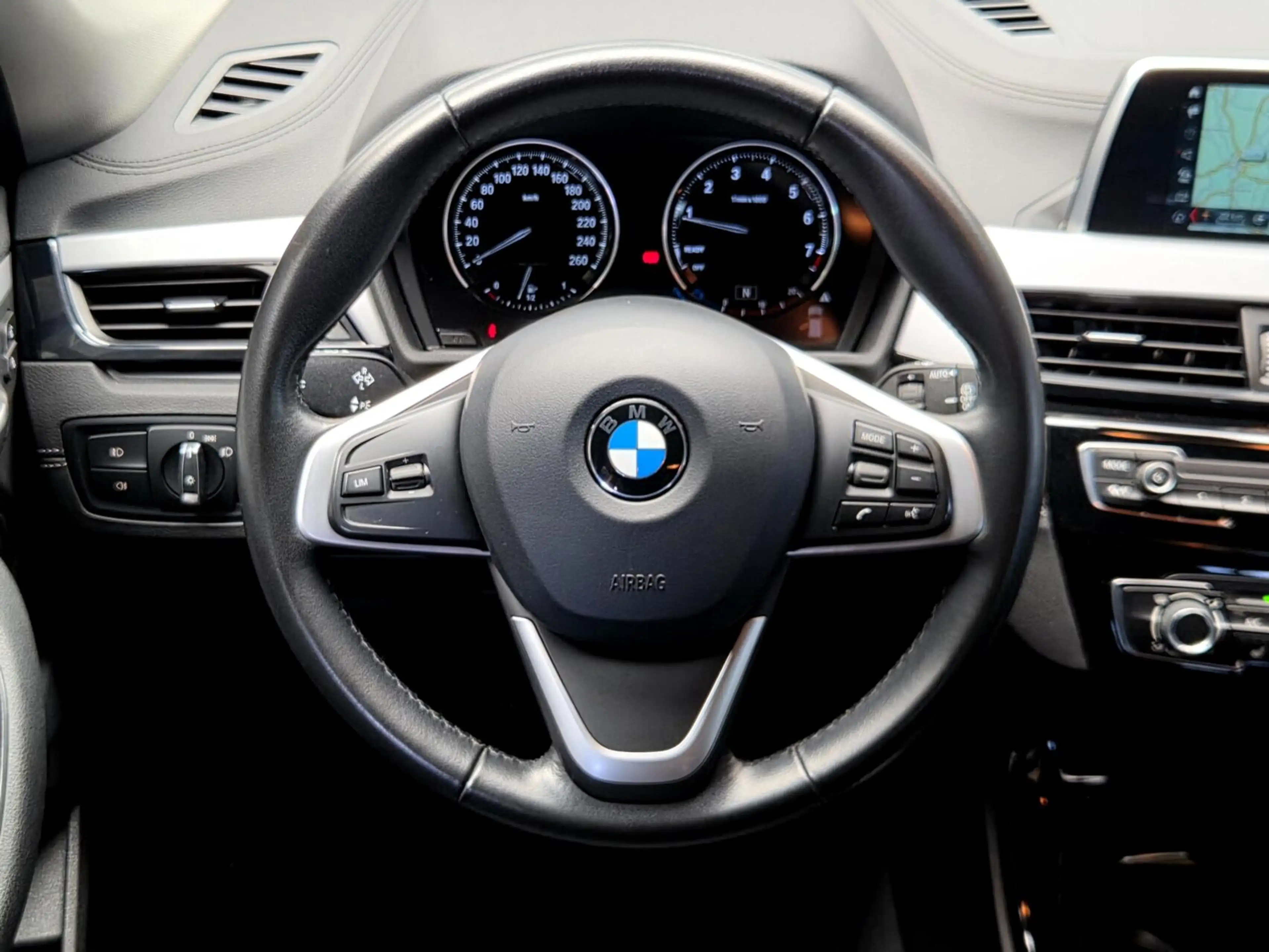 BMW X2 sDrive18i Executive |Leer|Navi|Trekhaak|Airco|PDC — photo 29