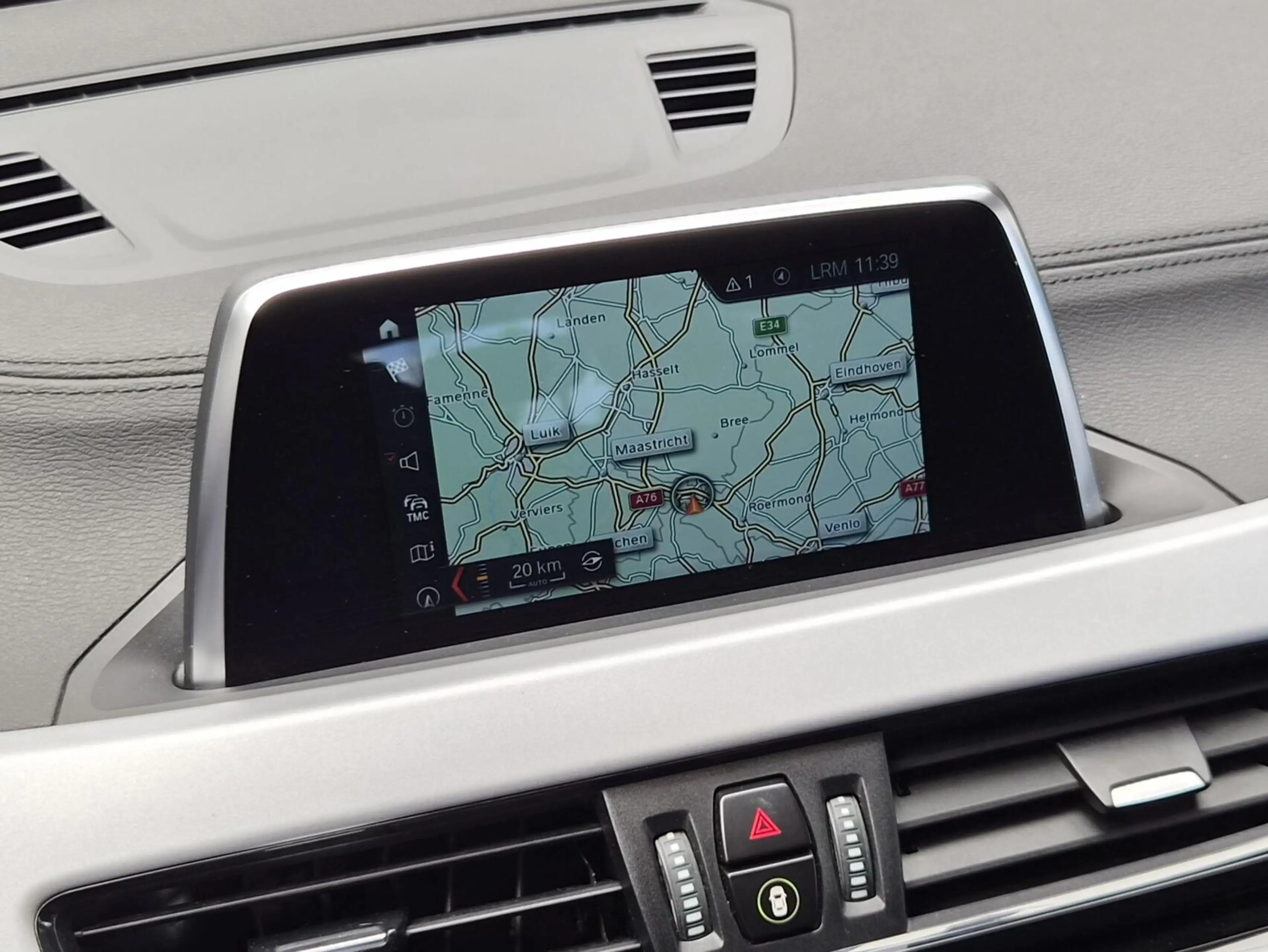 BMW X2 sDrive18i Executive |Leer|Navi|Trekhaak|Airco|PDC — photo 11