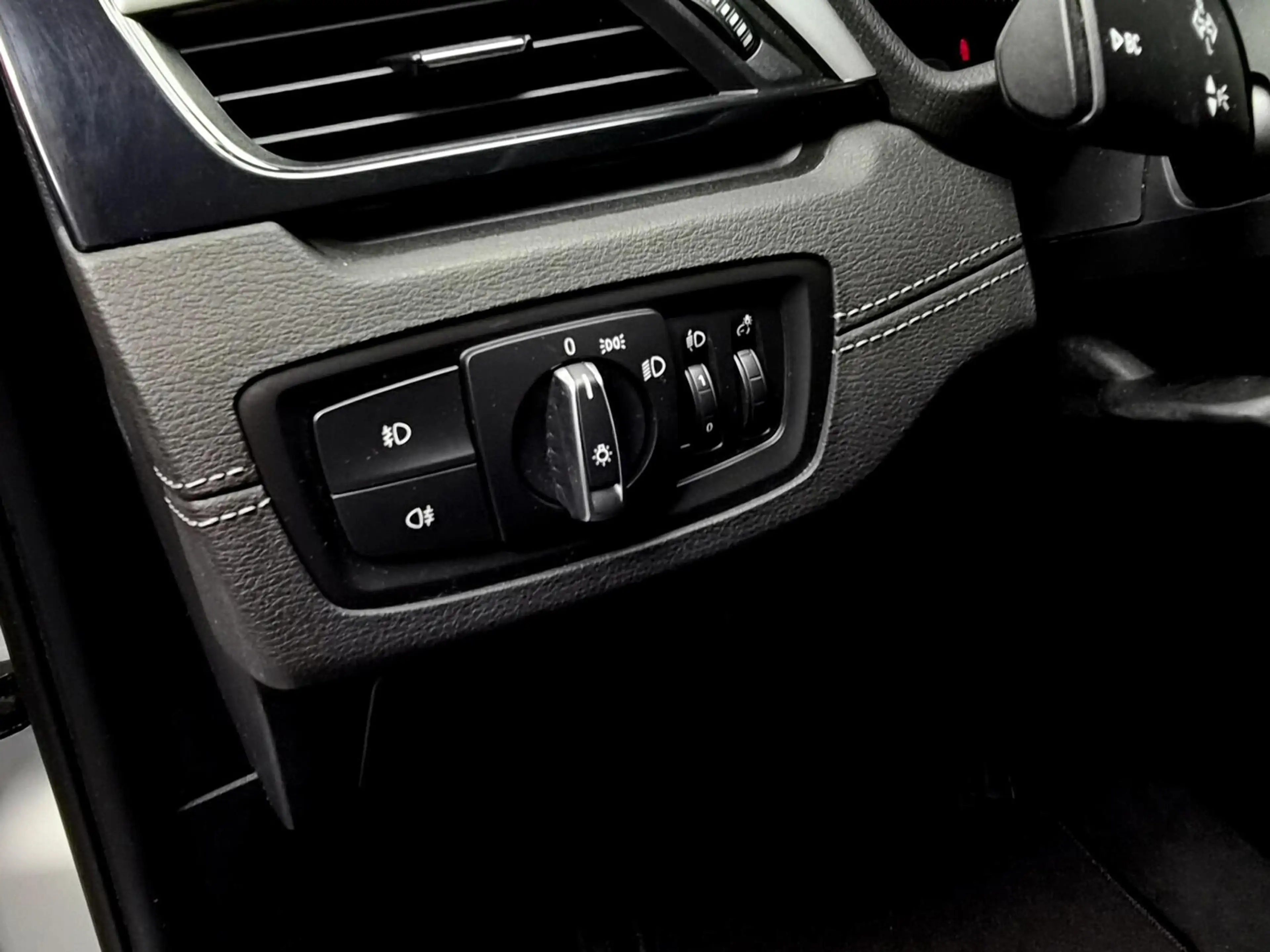 BMW X2 sDrive18i Executive |Leer|Navi|Trekhaak|Airco|PDC — photo 18