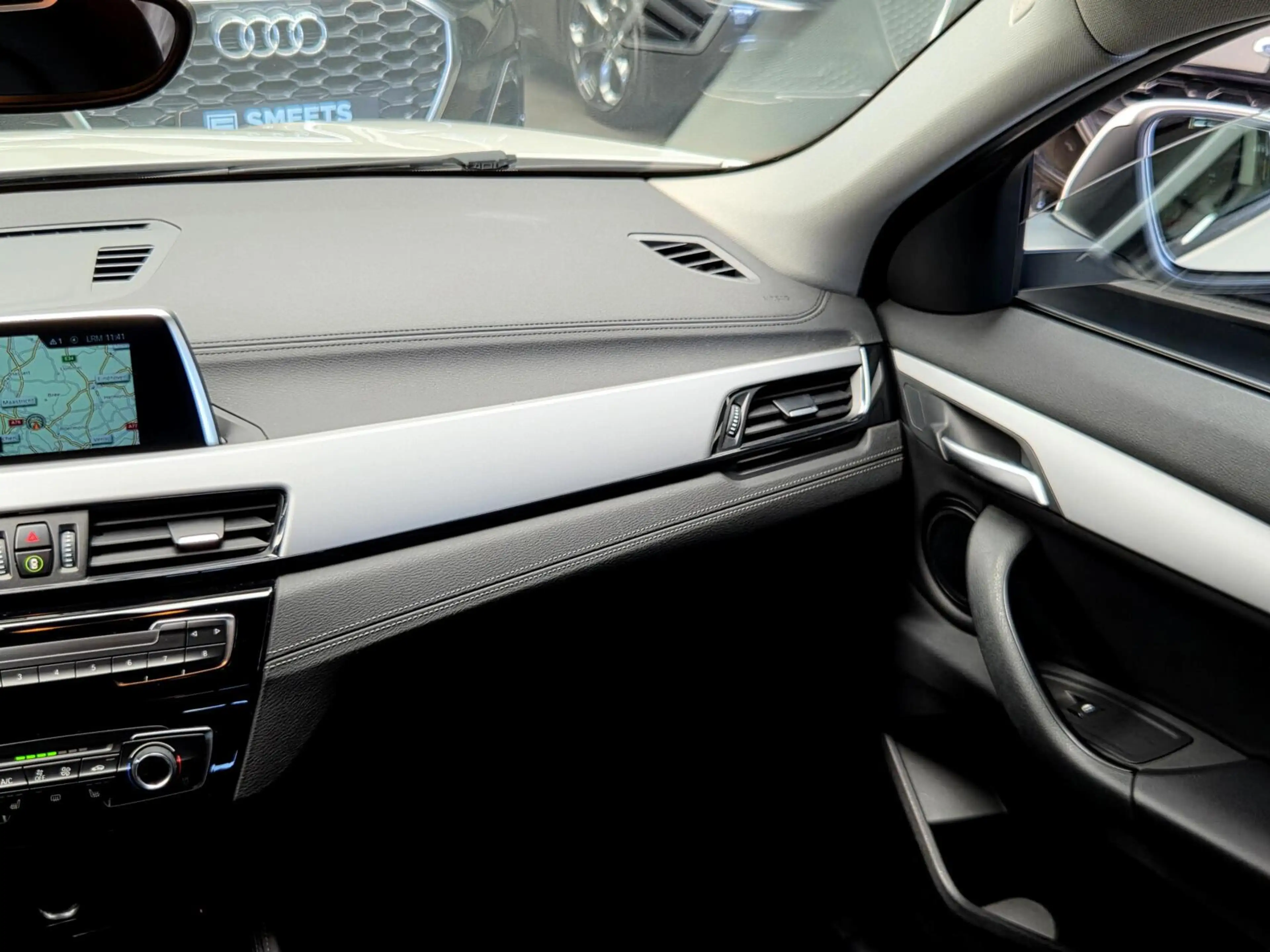 BMW X2 sDrive18i Executive |Leer|Navi|Trekhaak|Airco|PDC — photo 33